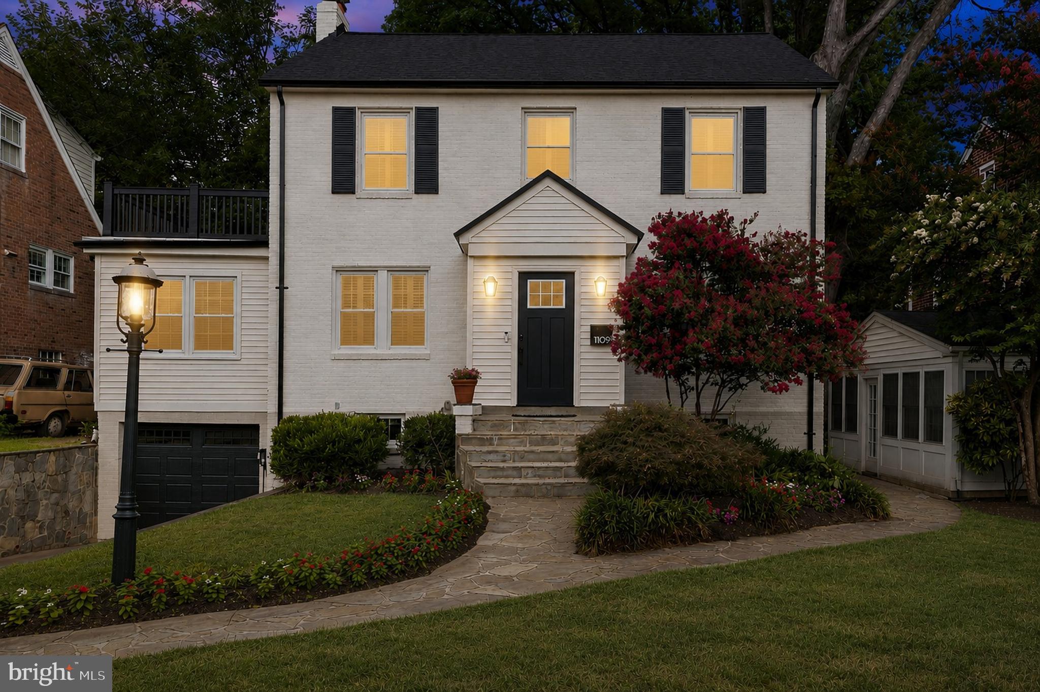 1109 N ILLINOIS STREET
