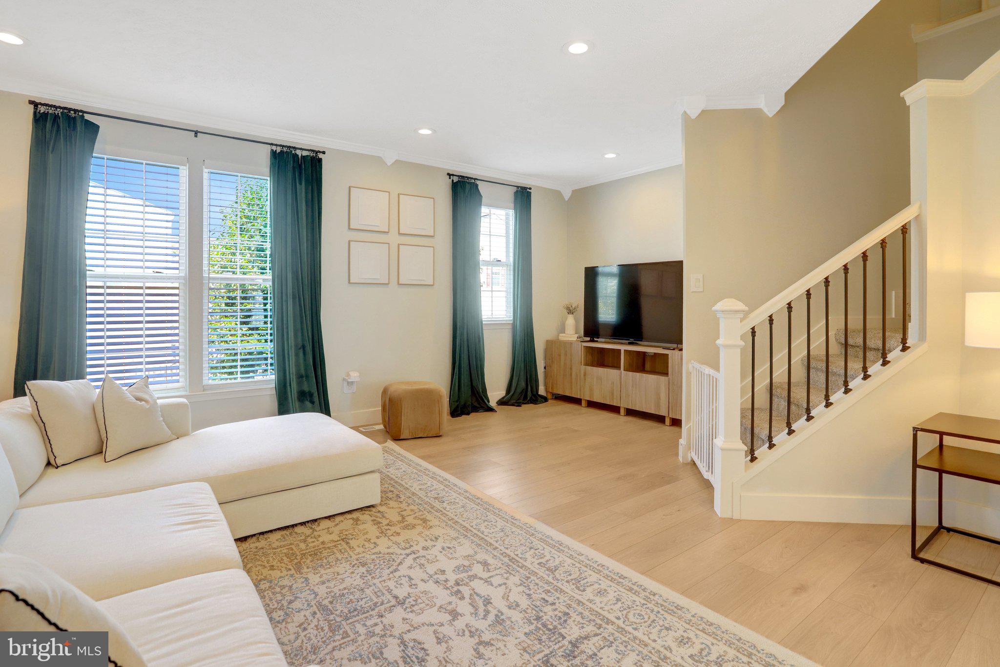 7837 DOGUE INDIAN CIRCLE