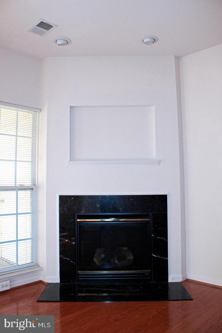 WESTCHESTER PARK II - Residential Lease