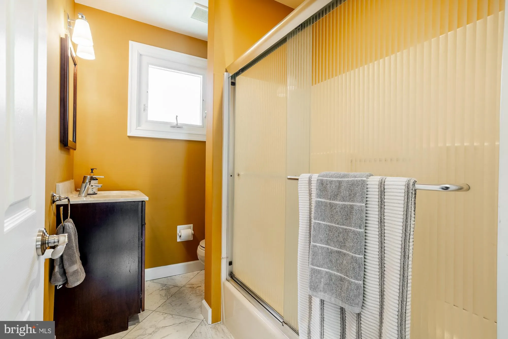 Cherry Hill, New Jersey 08002, United States, 3 Bedrooms Bedrooms, ,2 BathroomsBathrooms,Residential,Active,97251