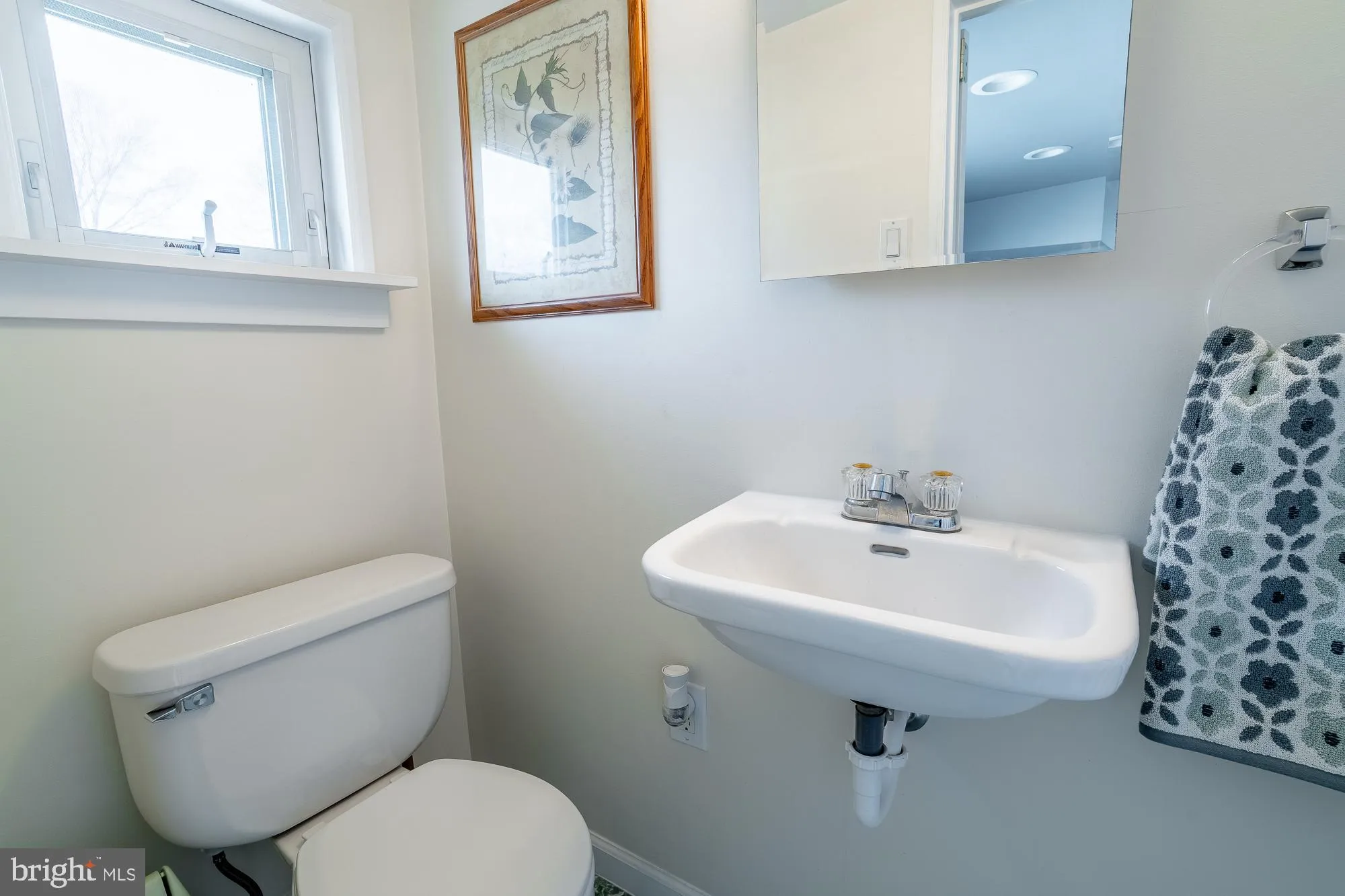 Cherry Hill, New Jersey 08002, United States, 3 Bedrooms Bedrooms, ,2 BathroomsBathrooms,Residential,Active,97251