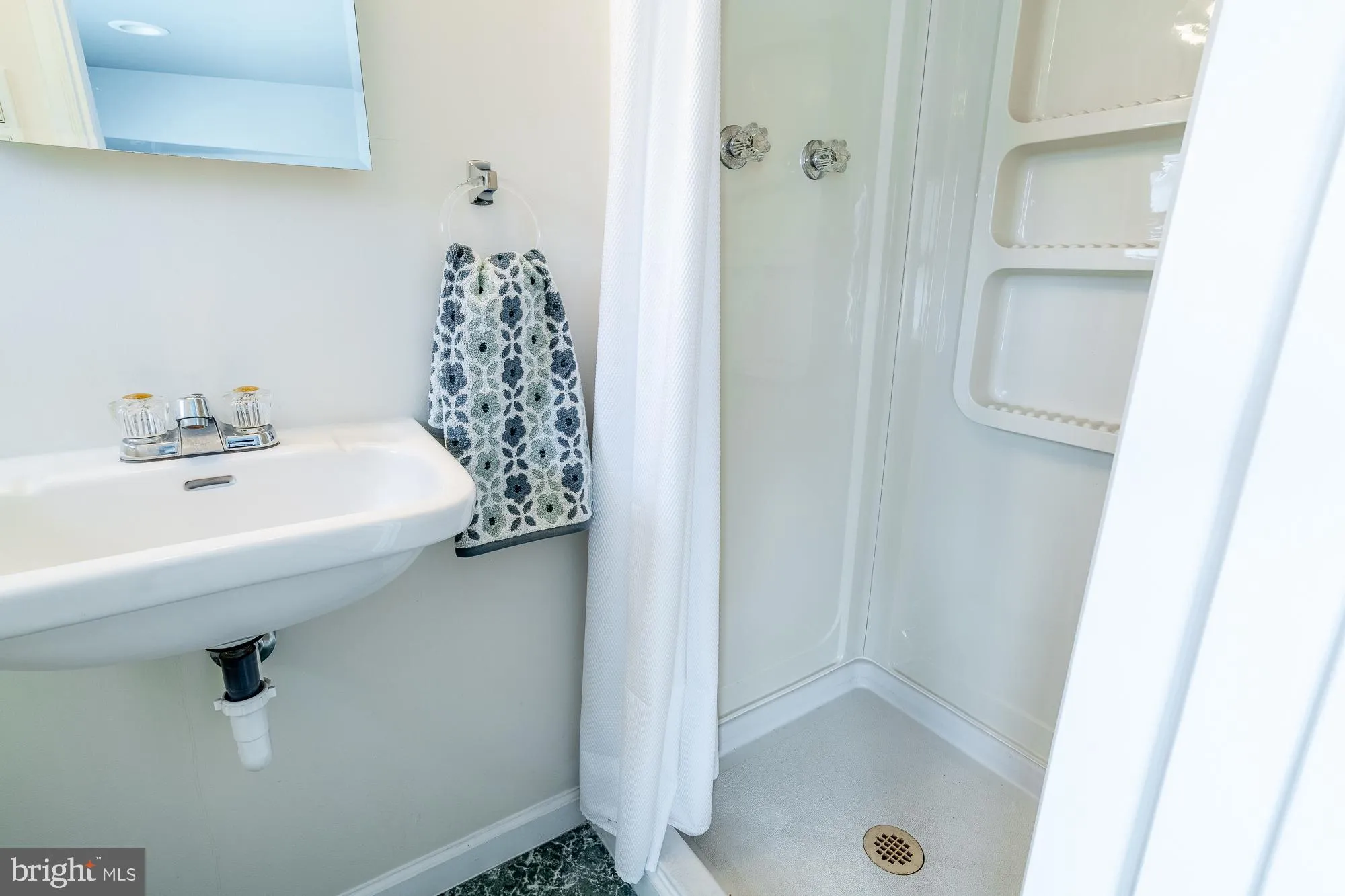 Cherry Hill, New Jersey 08002, United States, 3 Bedrooms Bedrooms, ,2 BathroomsBathrooms,Residential,Active,97251