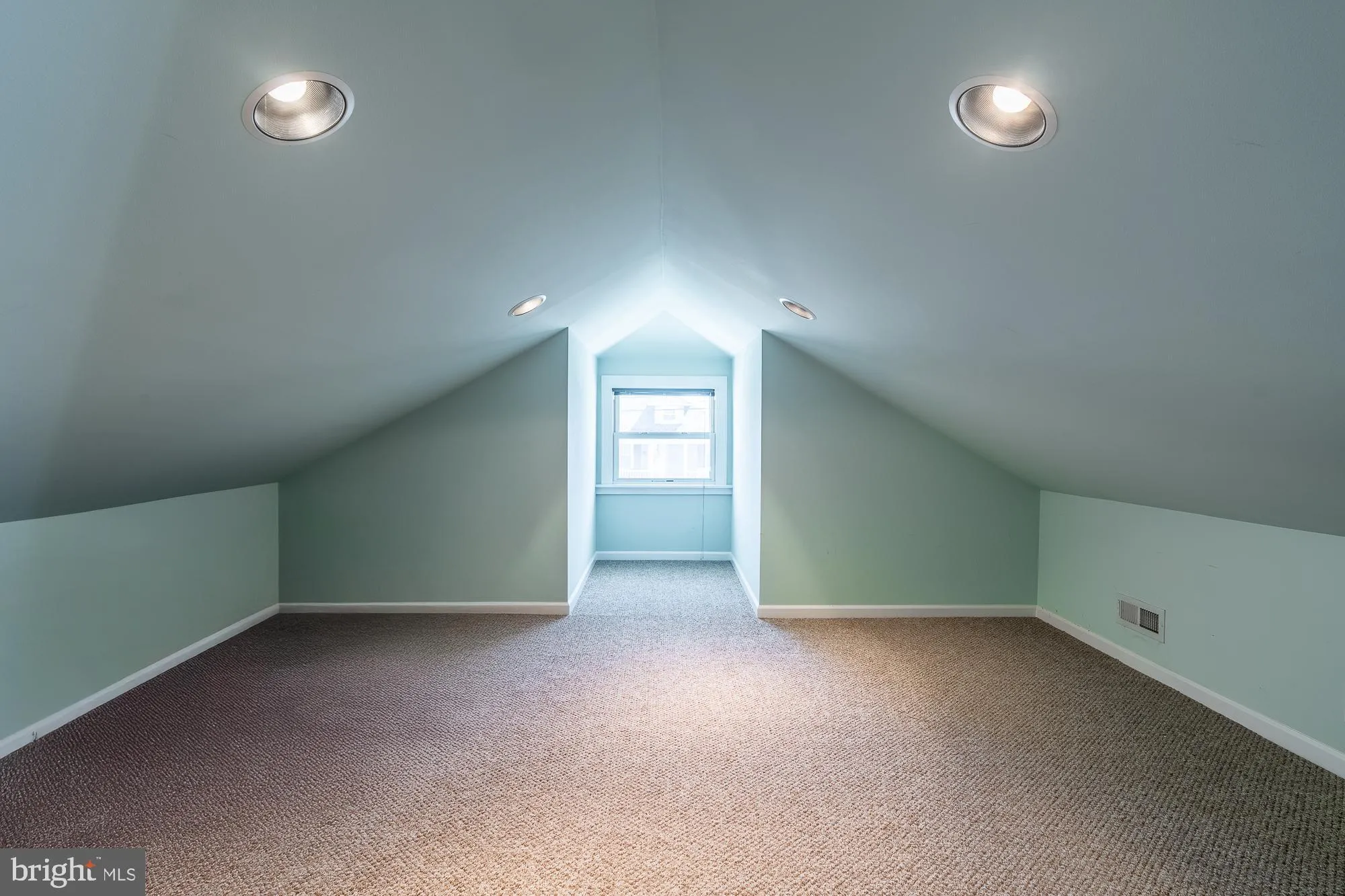 Cherry Hill, New Jersey 08002, United States, 3 Bedrooms Bedrooms, ,2 BathroomsBathrooms,Residential,Active,97251