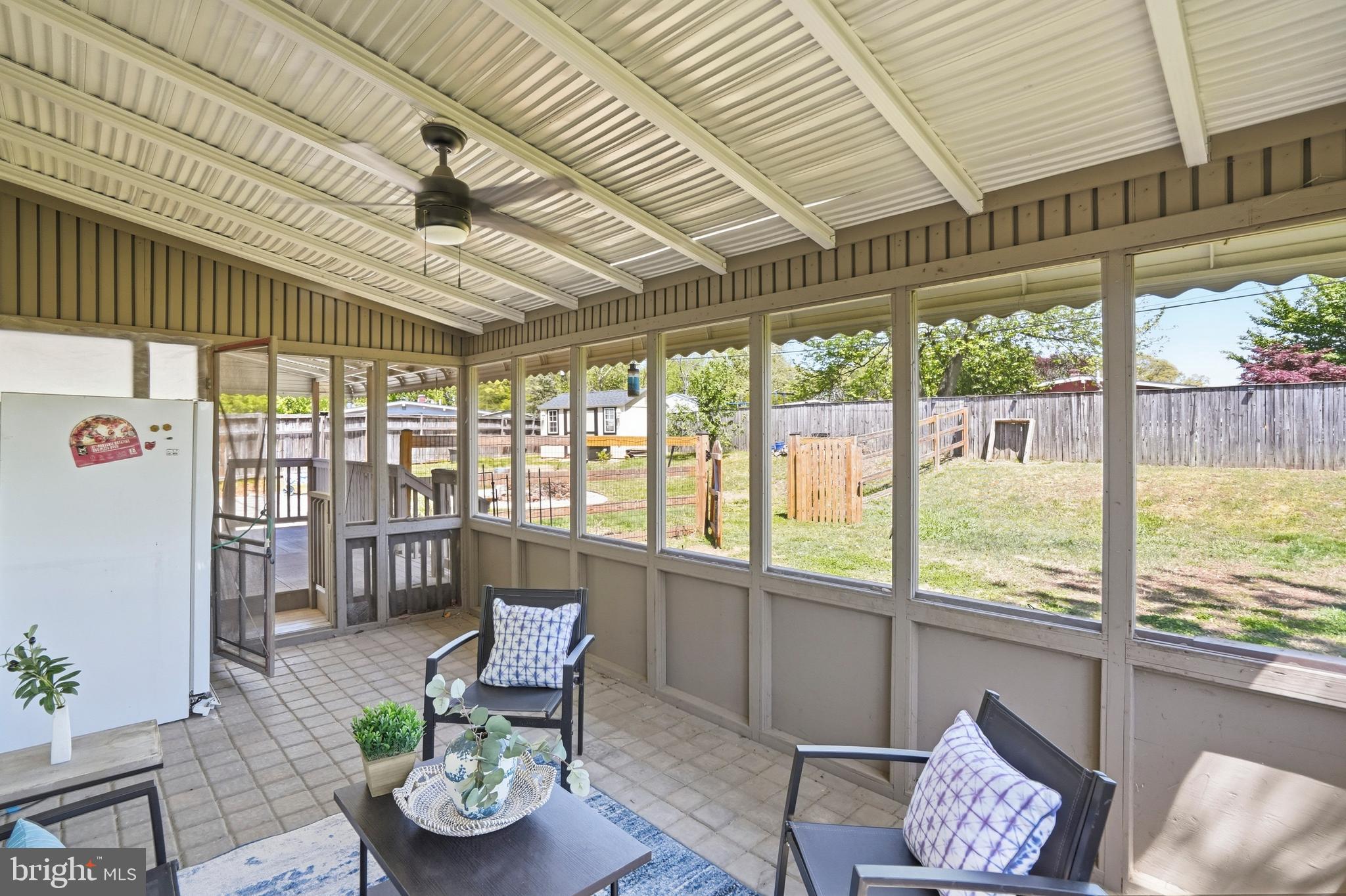 RIPPLING RIDGE - Residential