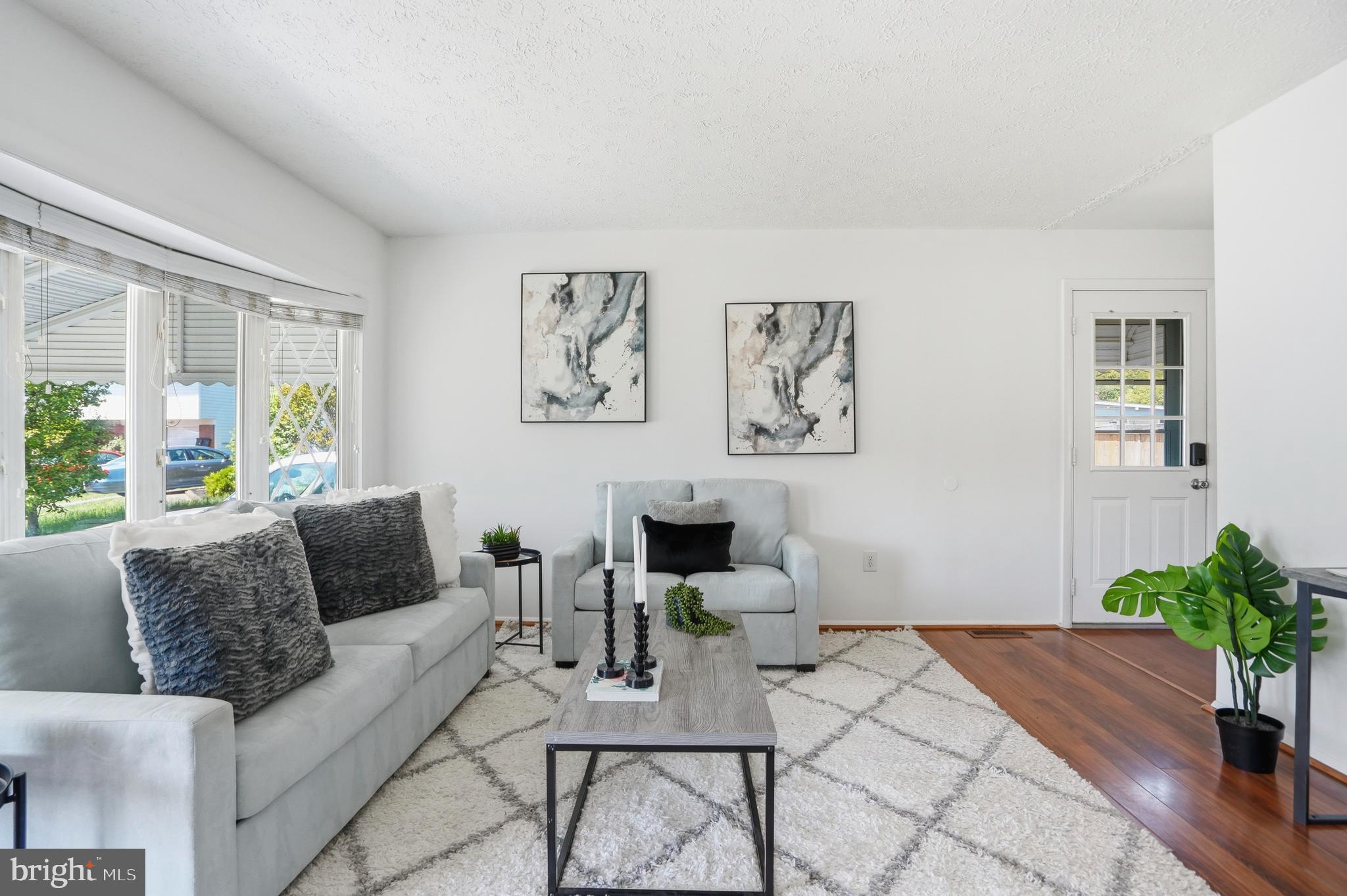 RIPPLING RIDGE - Residential