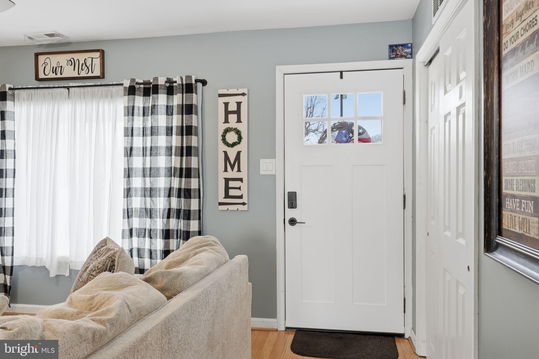 OXFORD VALLEY - Residential