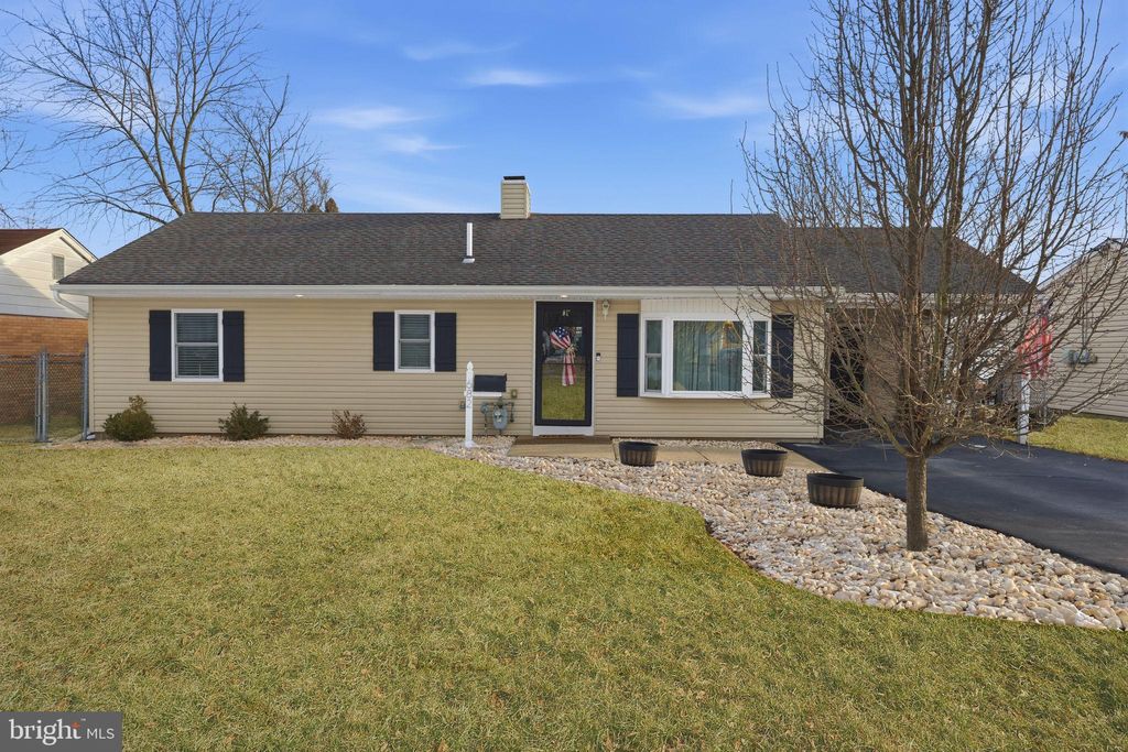 Photo of 682 Trenton Road, FAIRLESS HILLS, PA 19030 (MLS # PABU2112792)
