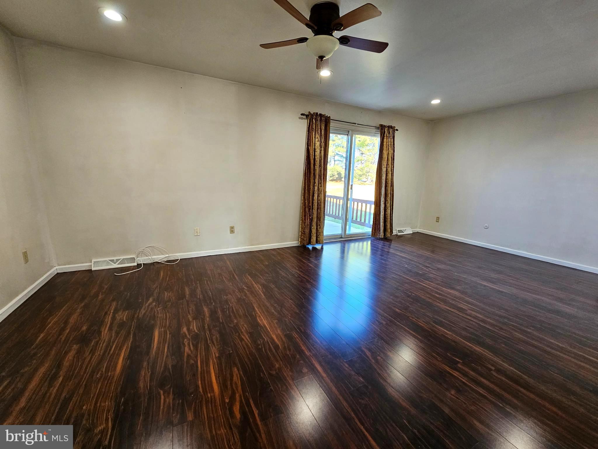 LEXINGTON FARMS - Residential Lease