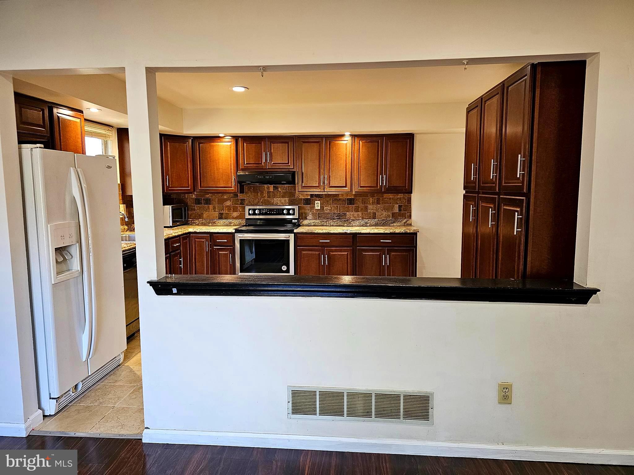 LEXINGTON FARMS - Residential Lease