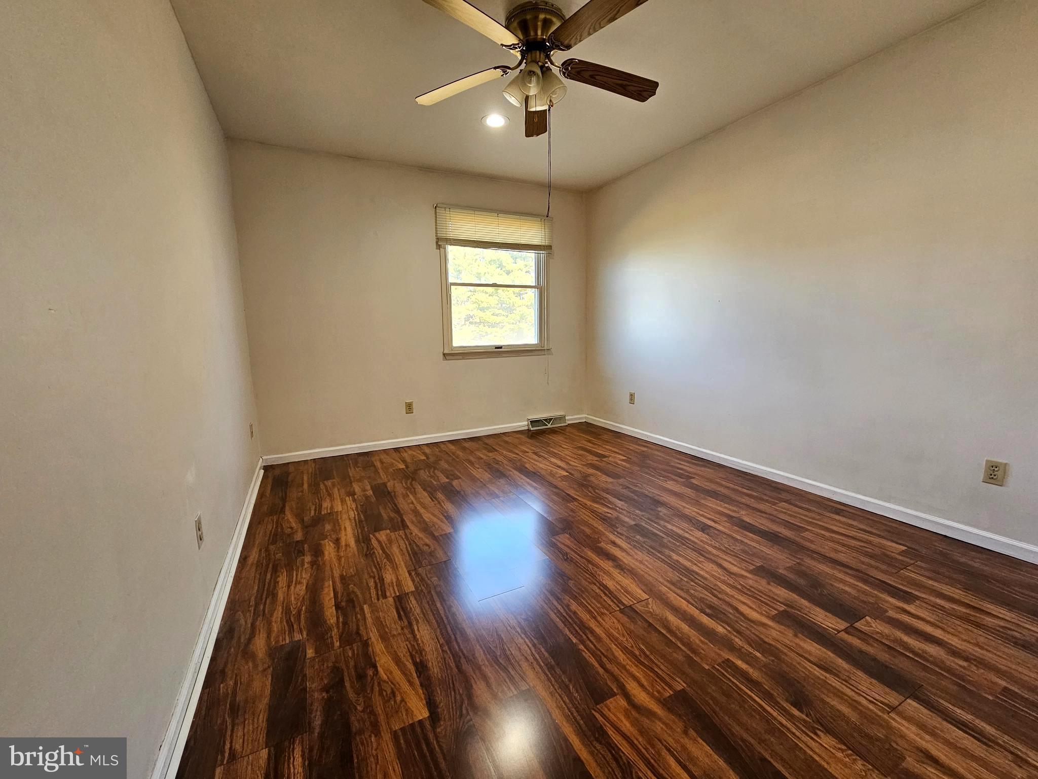 LEXINGTON FARMS - Residential Lease