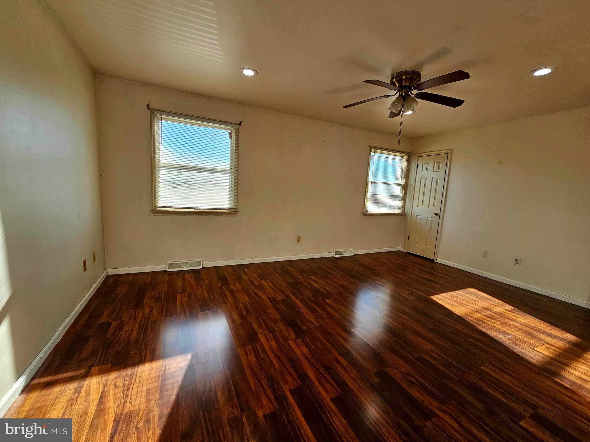 LEXINGTON FARMS - Residential Lease