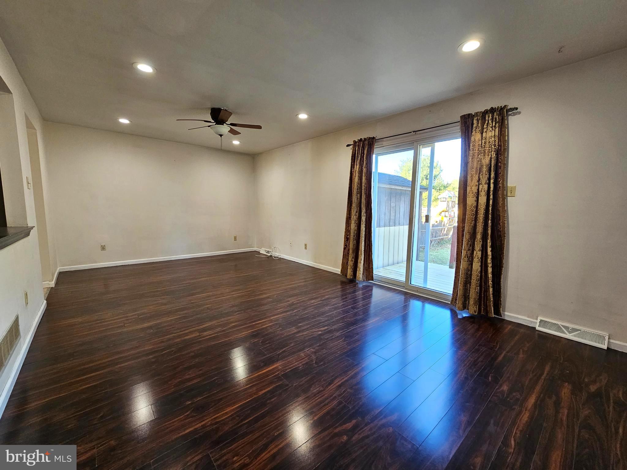 LEXINGTON FARMS - Residential Lease