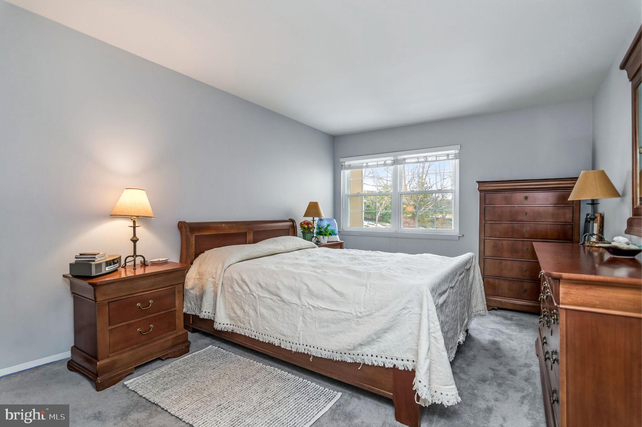 MC LEAN CHASE - Residential