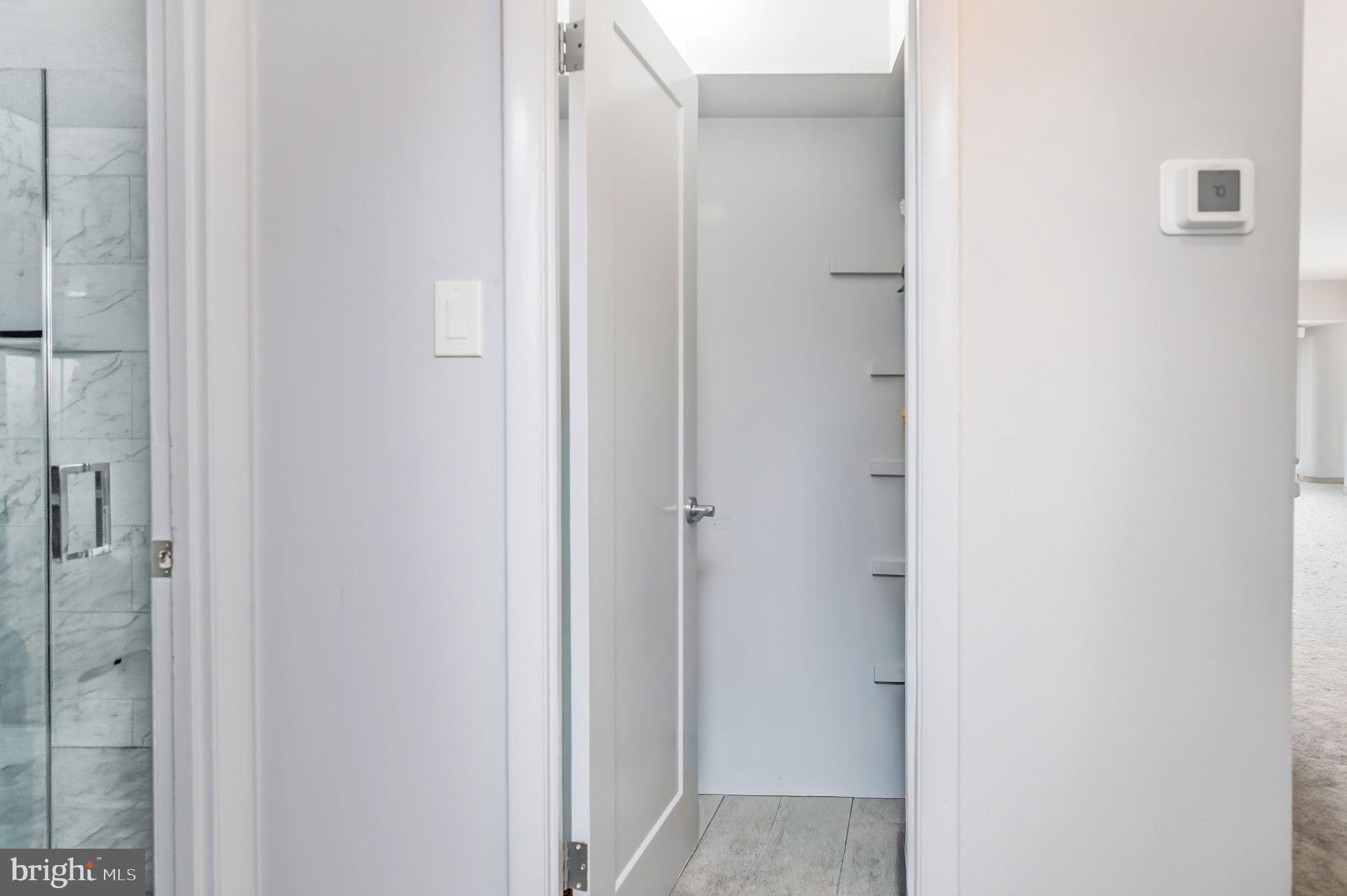 MC LEAN CHASE - Residential