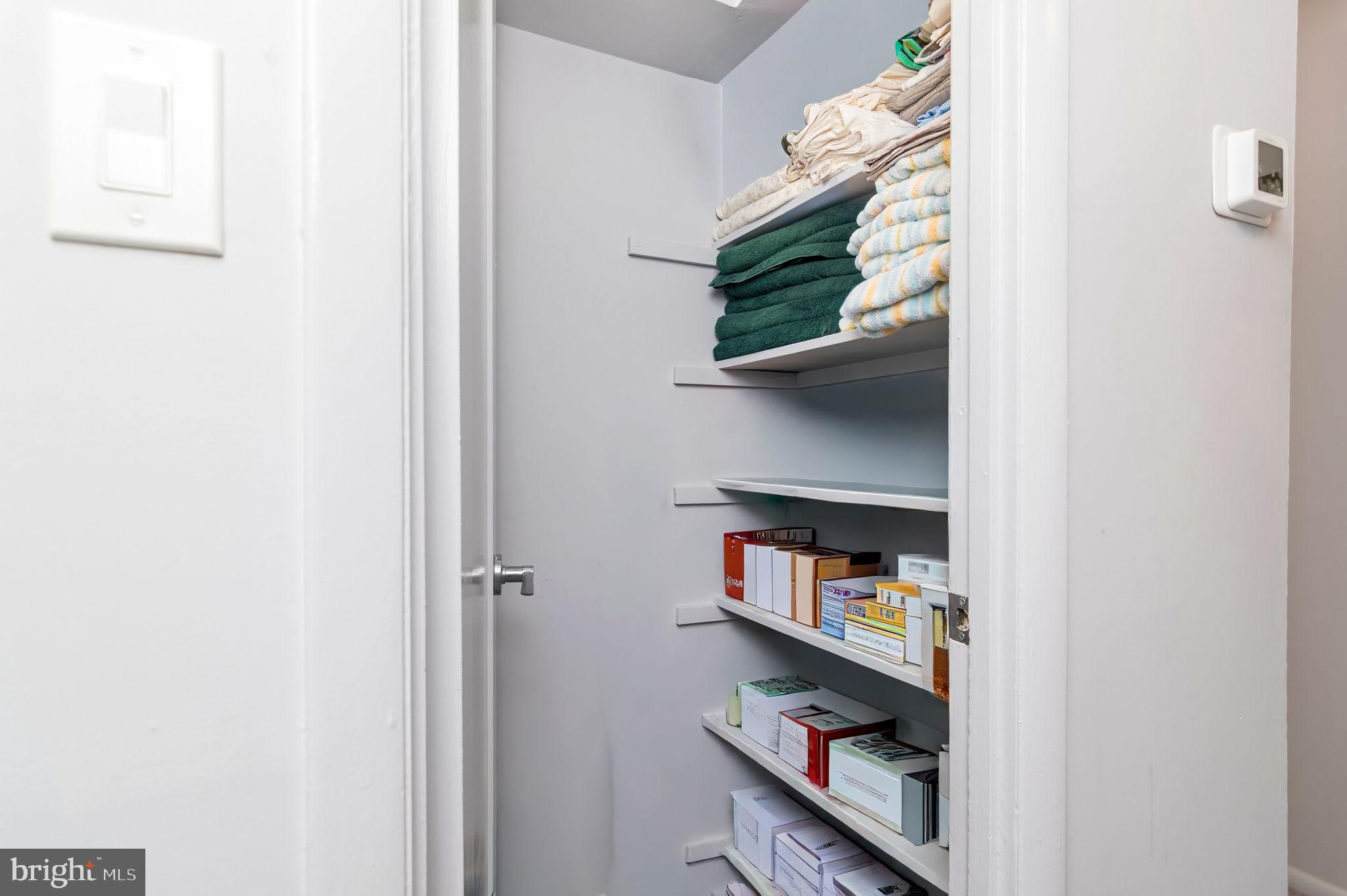 MC LEAN CHASE - Residential