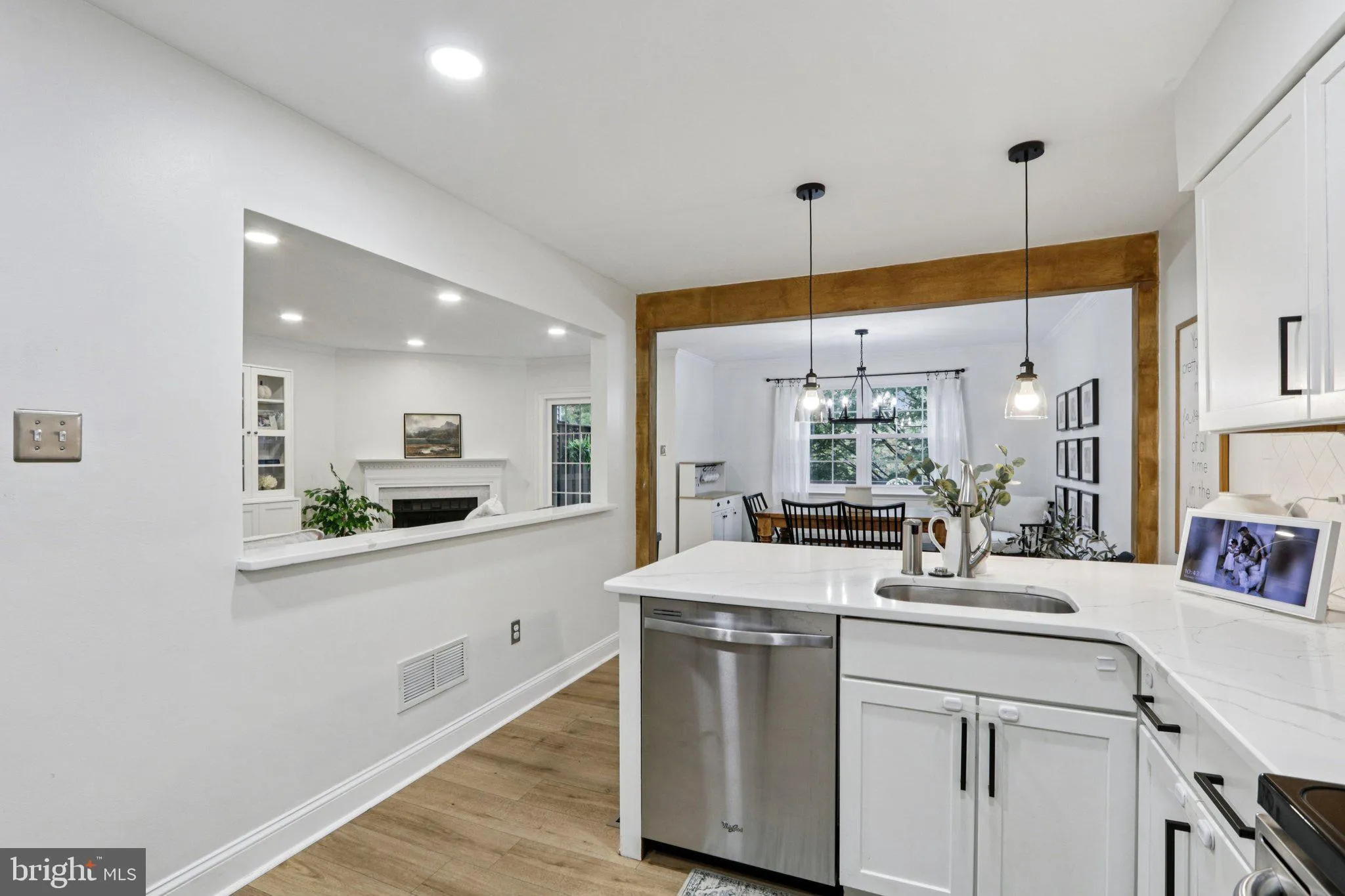 North Wales, Pennsylvania 19454, United States, 3 Bedrooms Bedrooms, ,3 BathroomsBathrooms,Residential,Active,228402