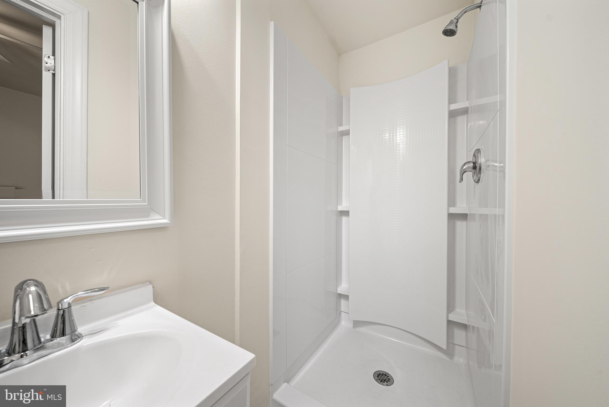 NEWBOLD - Residential Lease