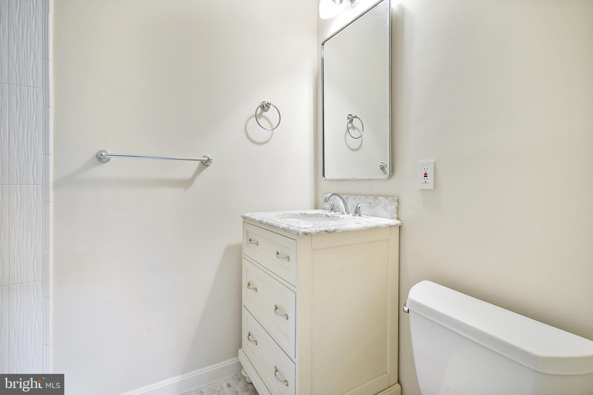 COLONIAL VILLAGE - Residential Lease