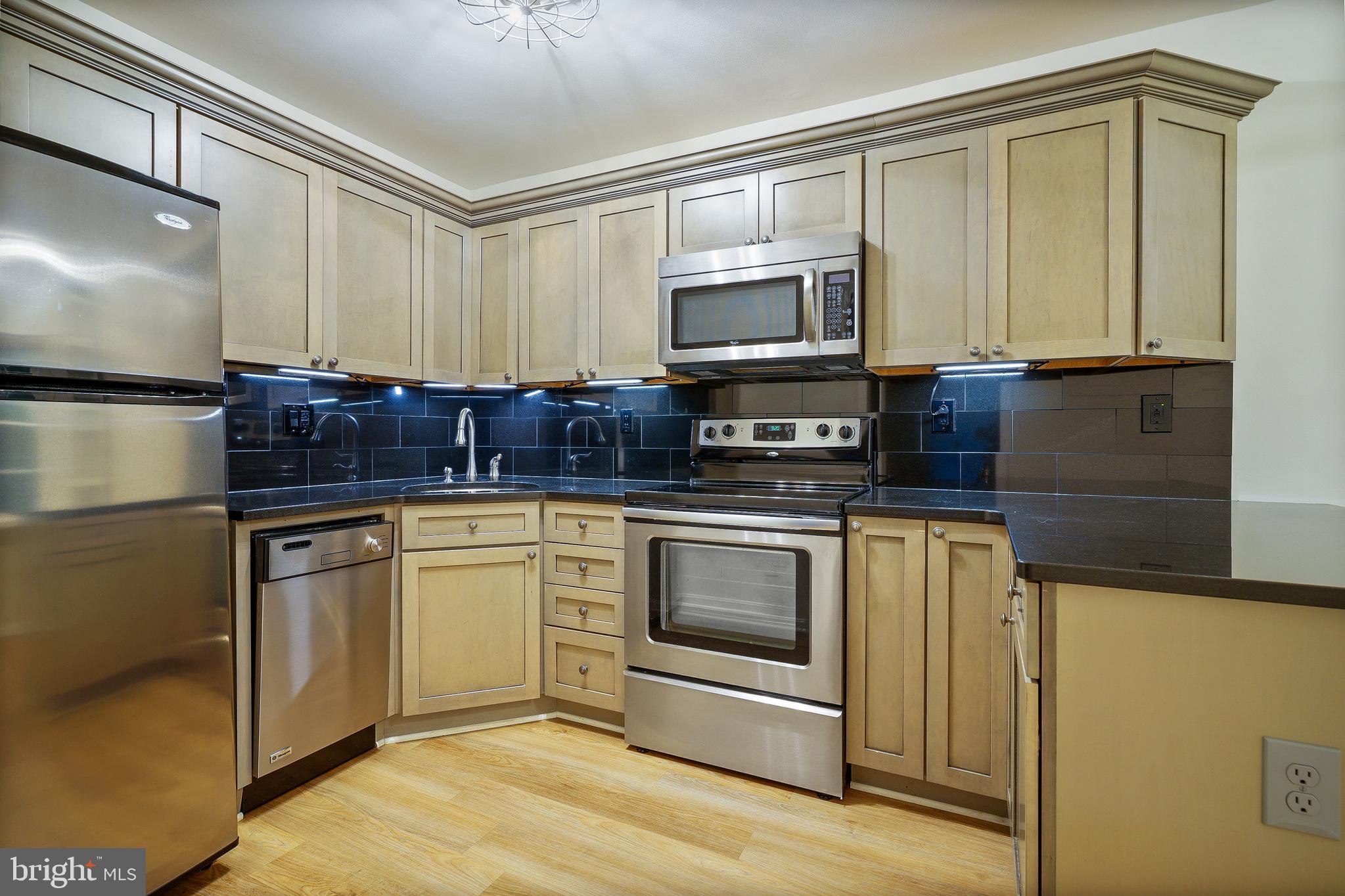 COLONIAL VILLAGE - Residential Lease