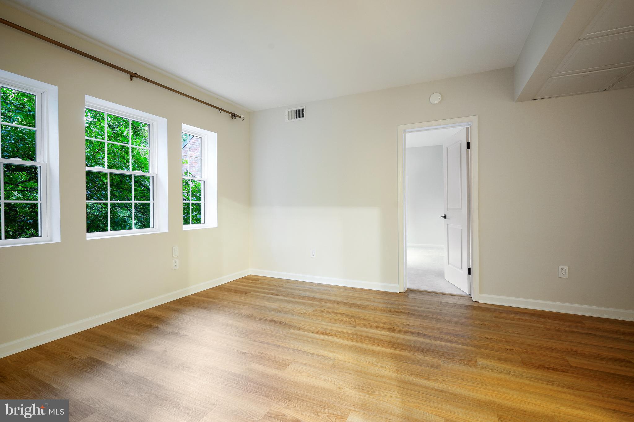 COLONIAL VILLAGE - Residential Lease