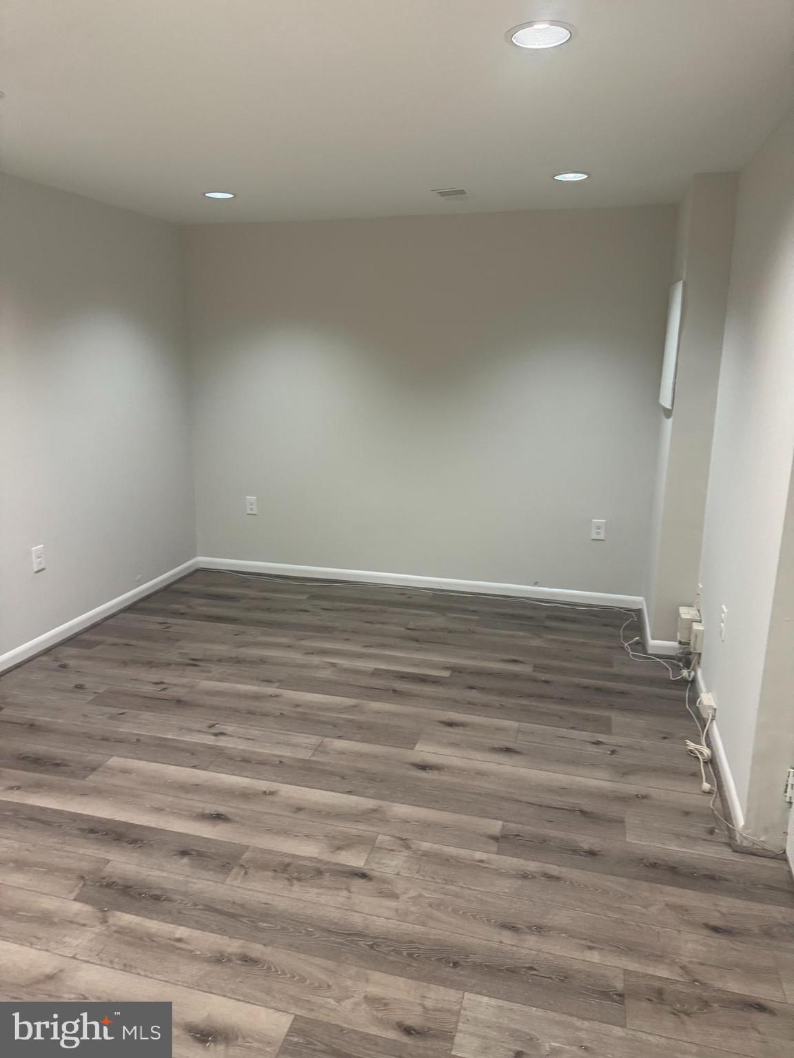 MARBURY VILLAGE - Residential