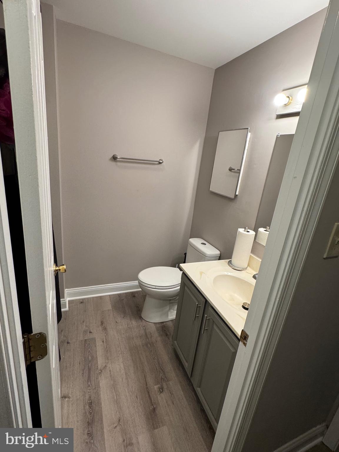 LAKEWOOD ESTATES - Residential