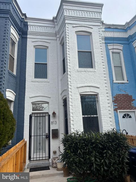 813 12TH STREET NE WASHINGTON DC 20002