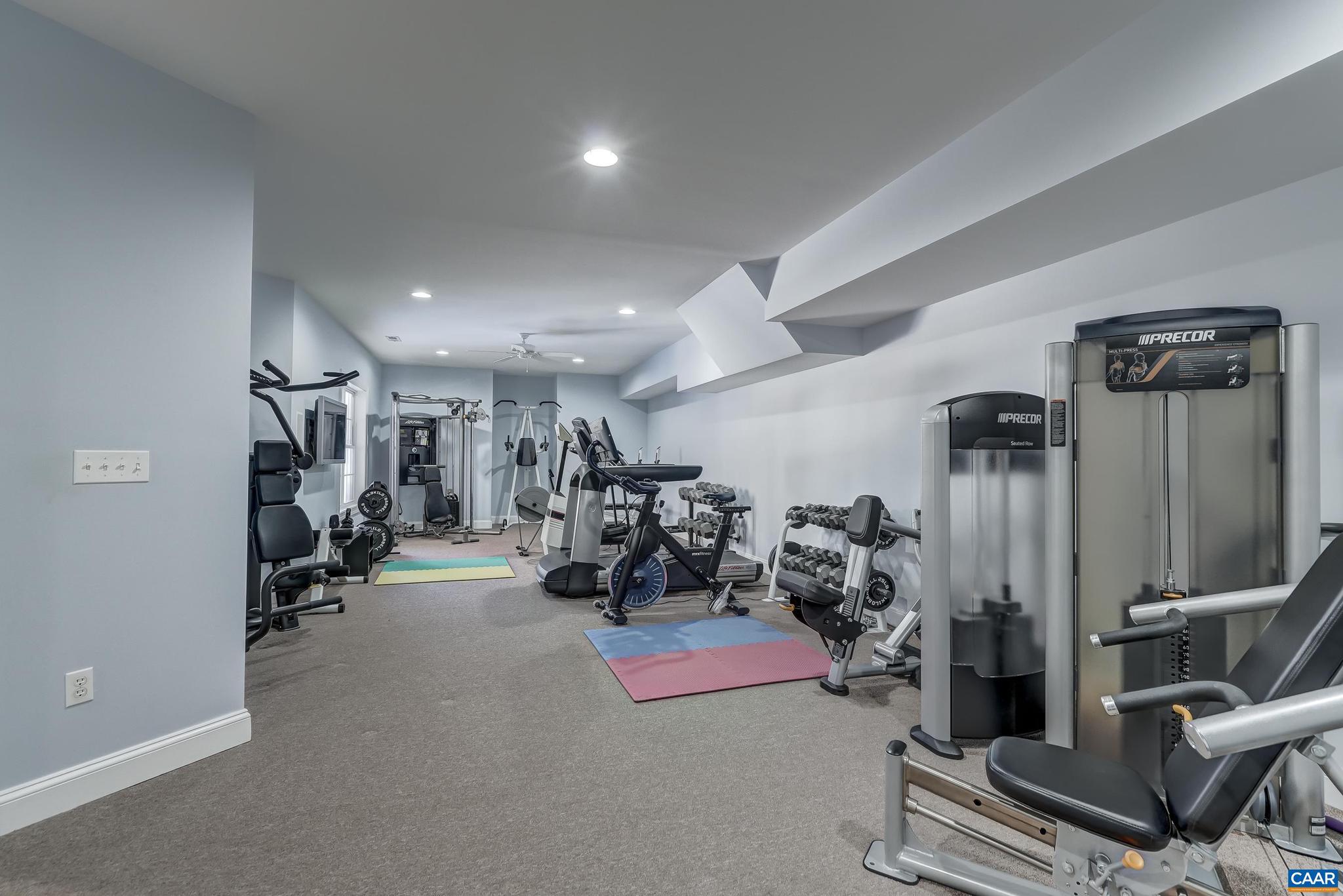 LAMBERT POINT - Residential