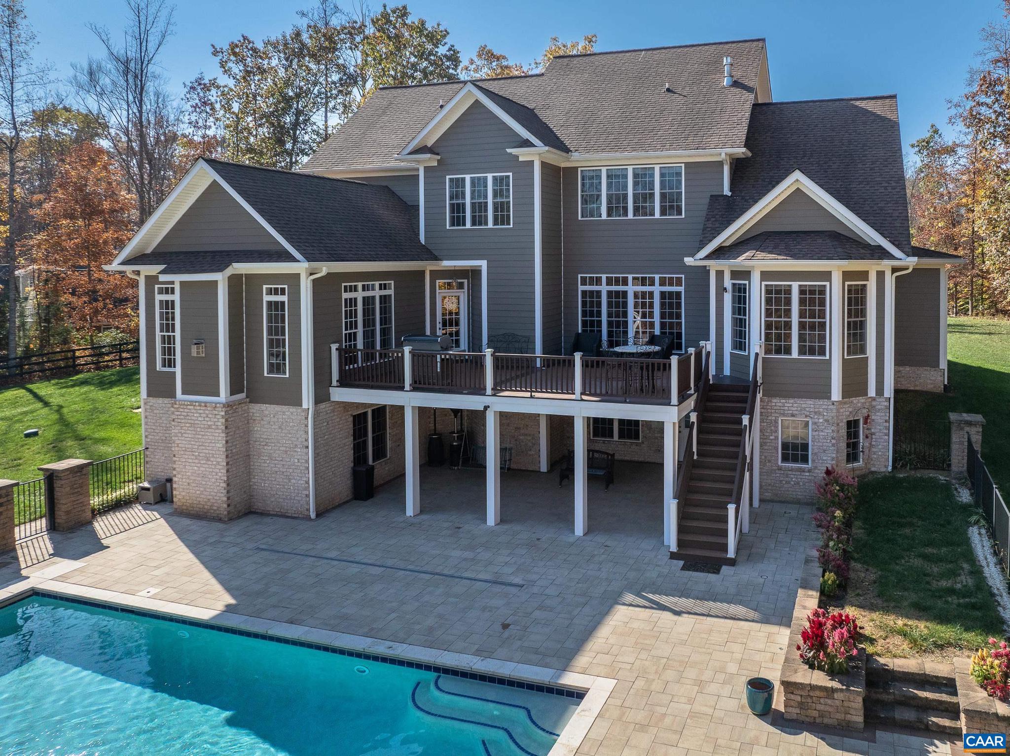 LAMBERT POINT - Residential