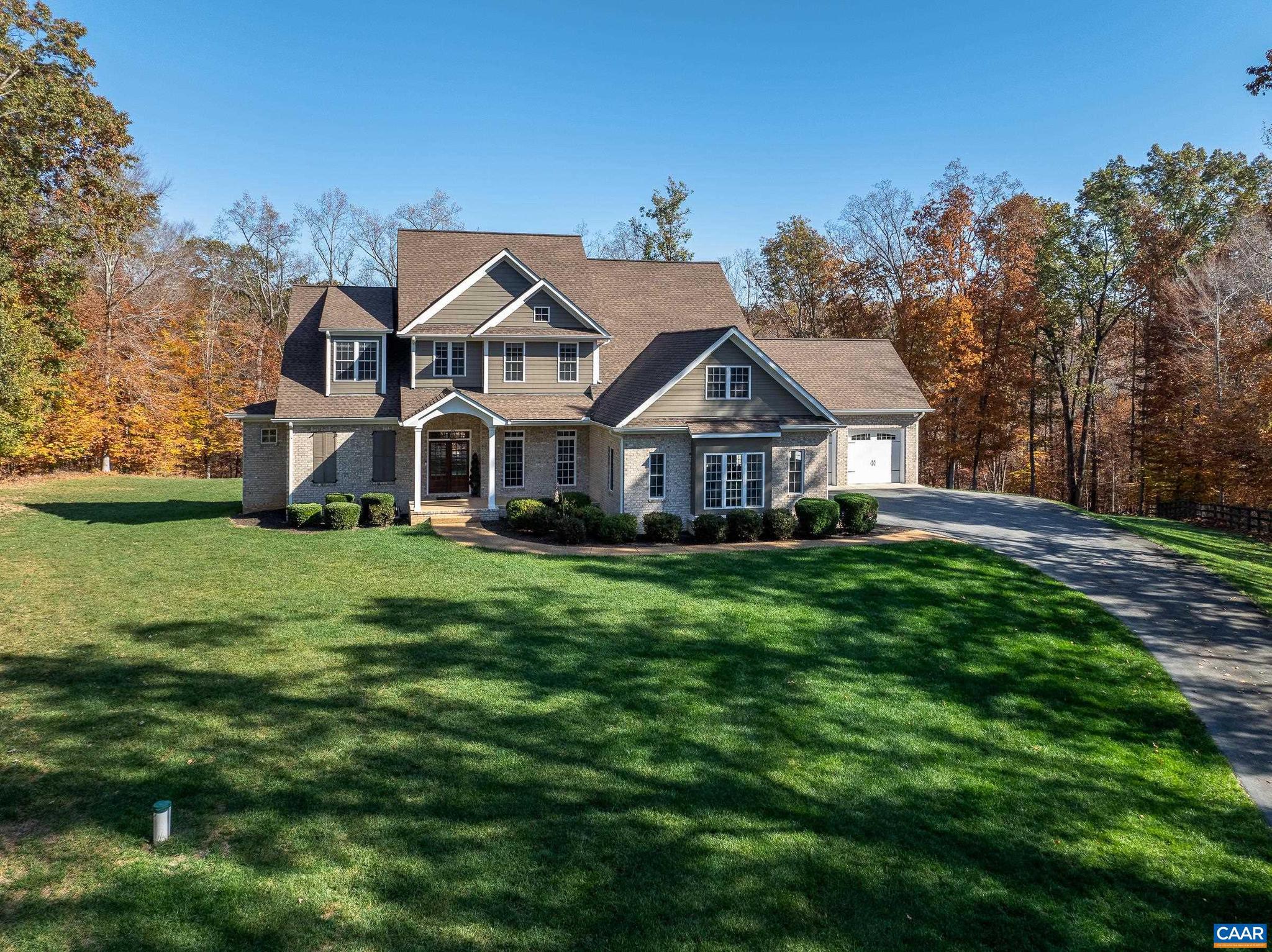 LAMBERT POINT - Residential