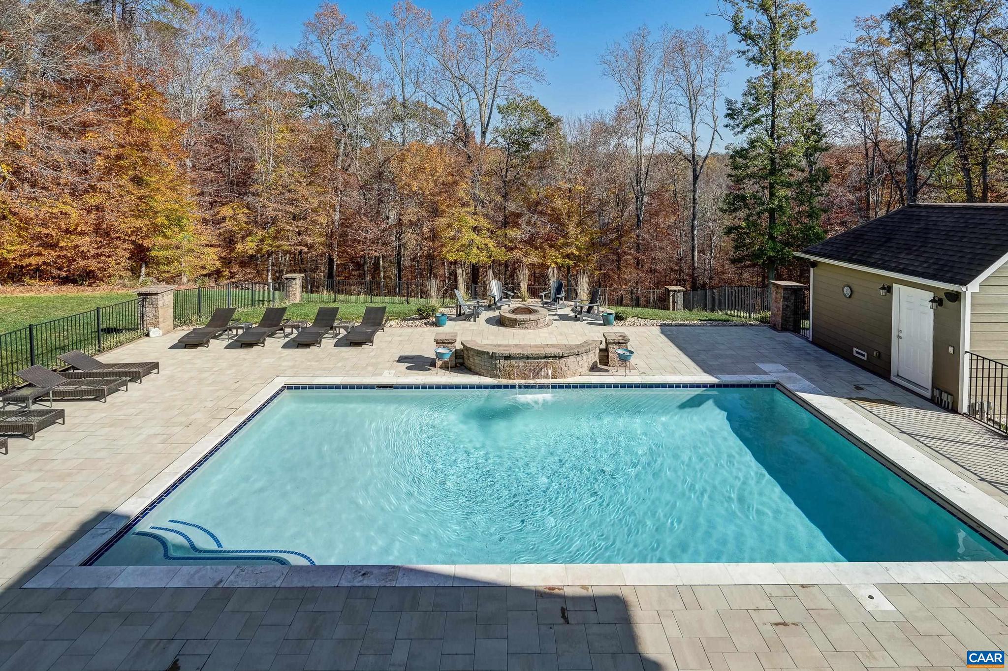 LAMBERT POINT - Residential