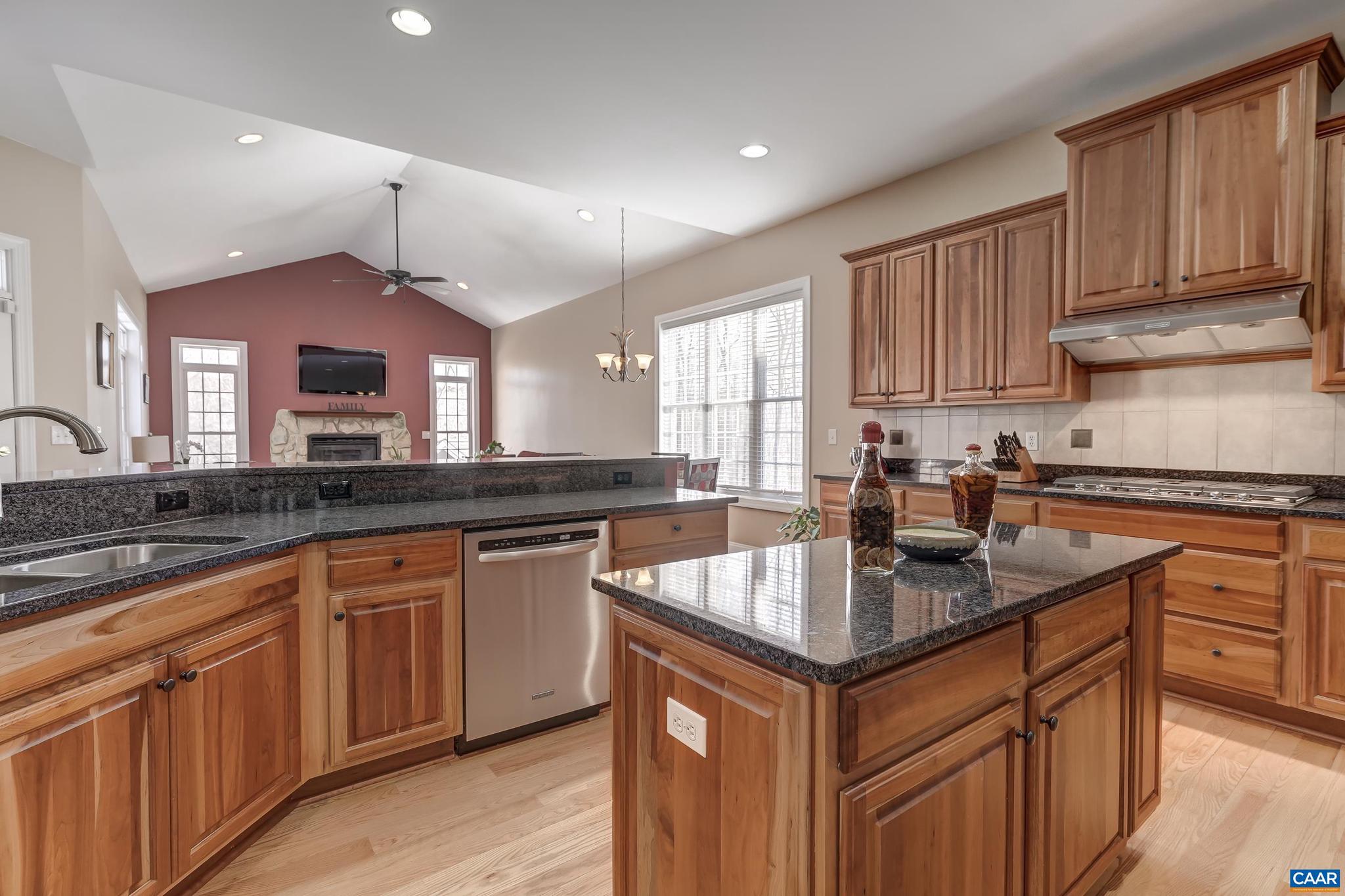 LAMBERT POINT - Residential