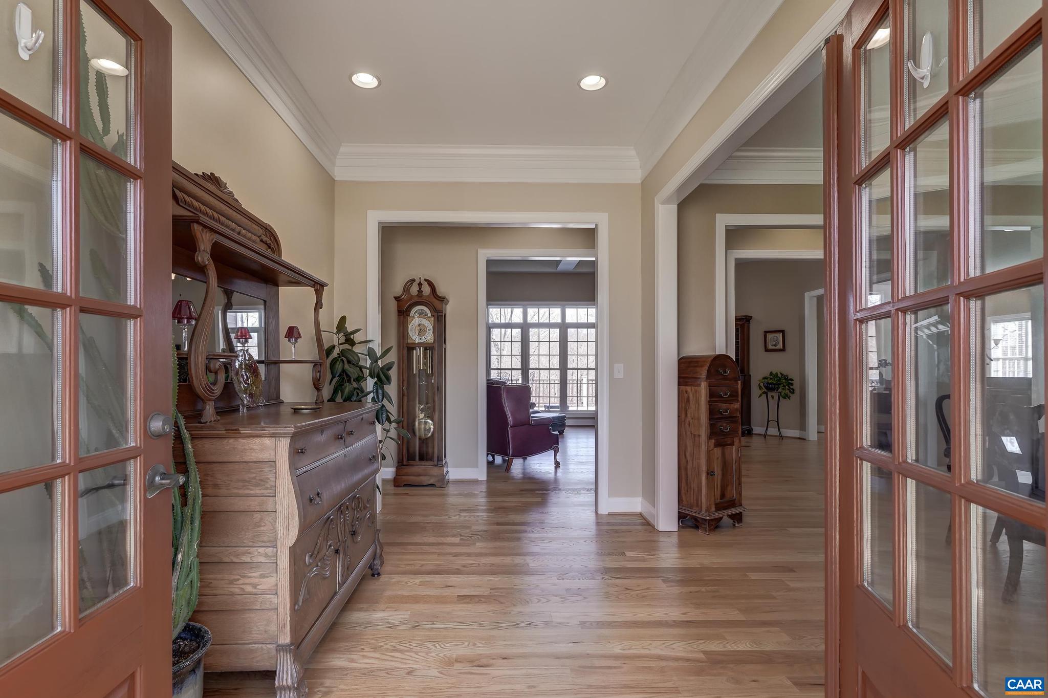 LAMBERT POINT - Residential