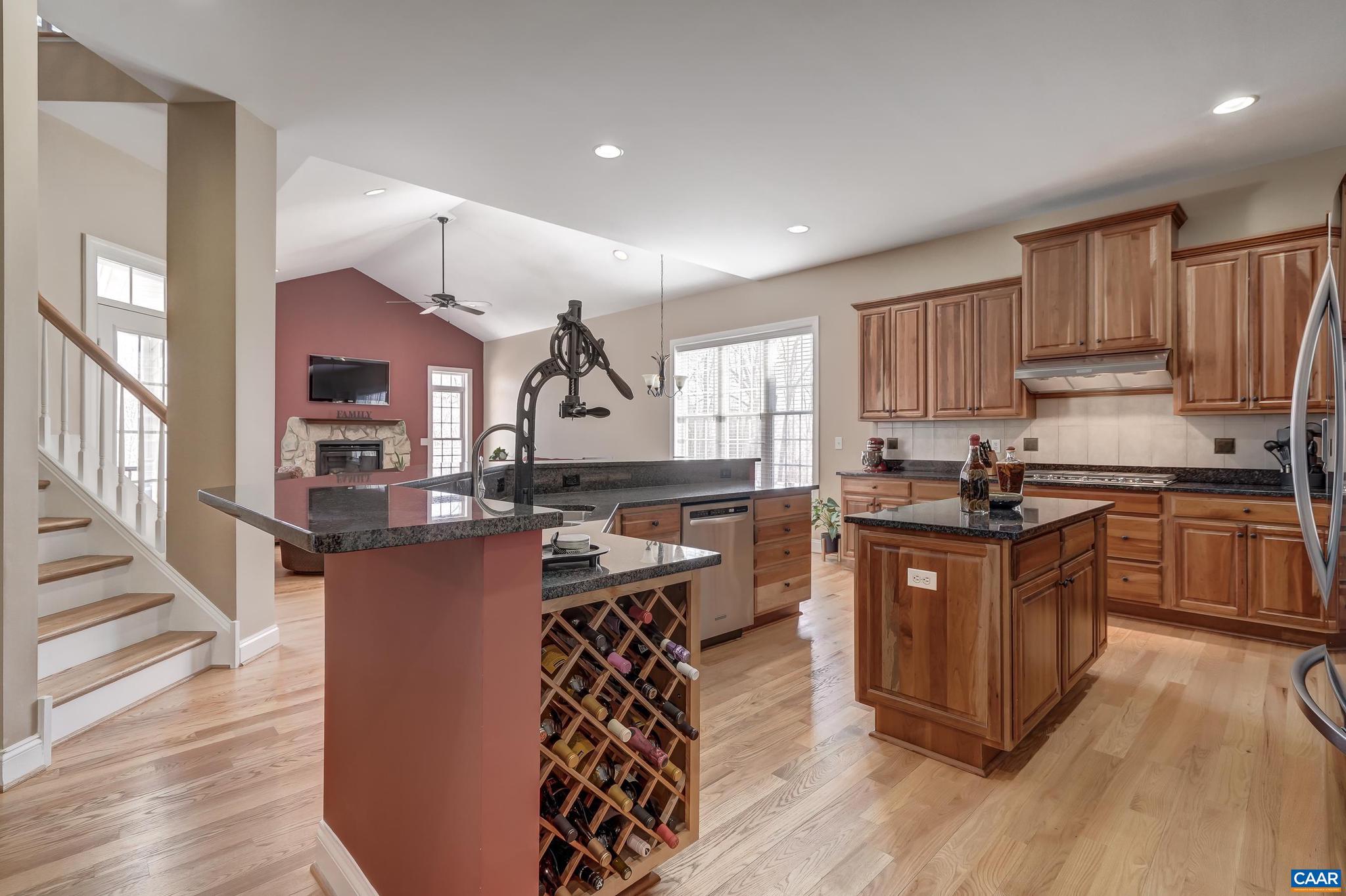 LAMBERT POINT - Residential