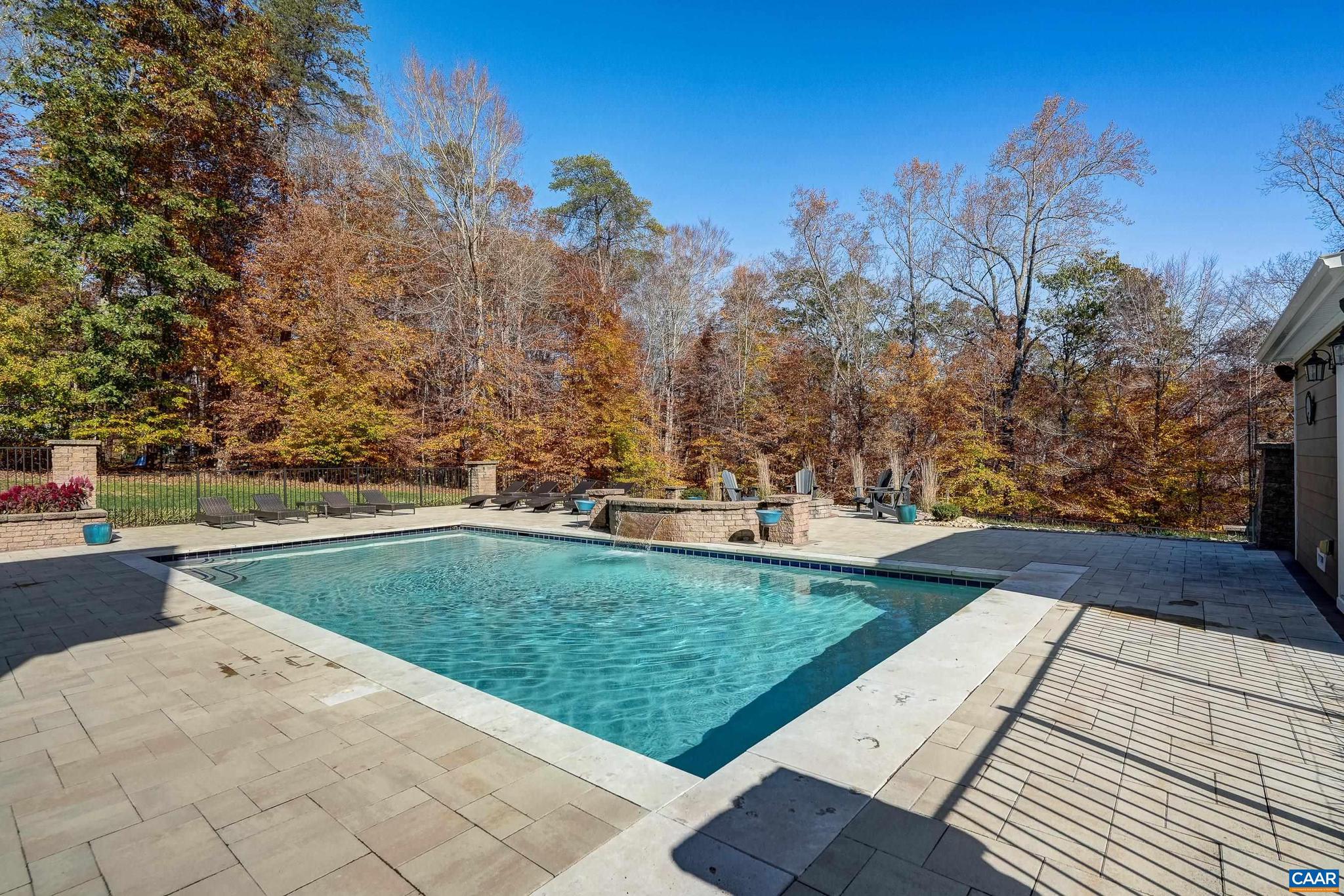 LAMBERT POINT - Residential