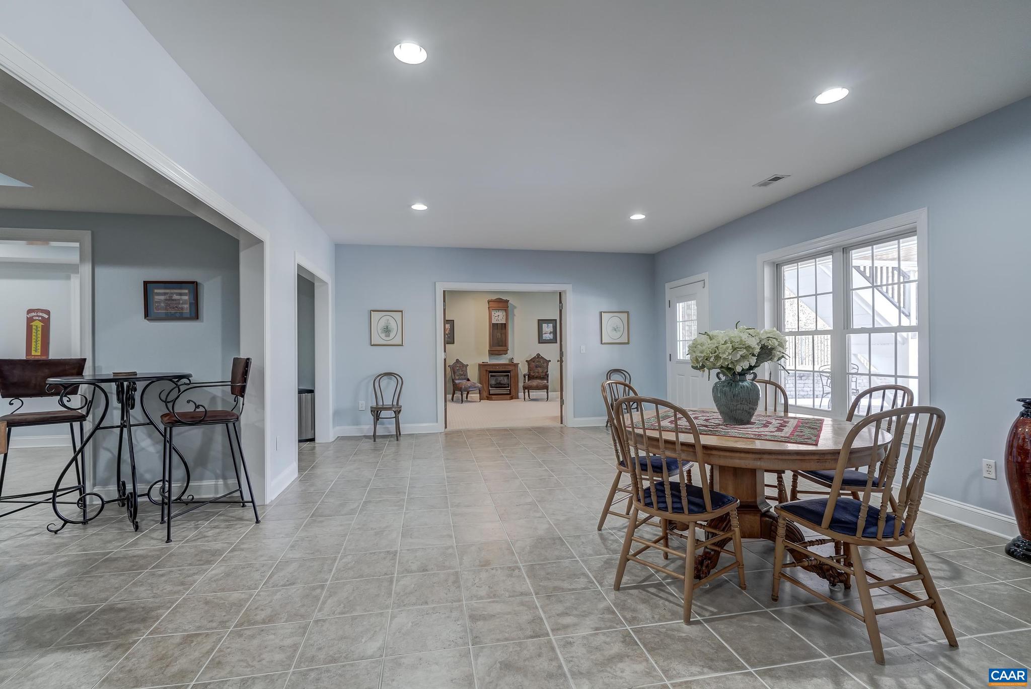 LAMBERT POINT - Residential