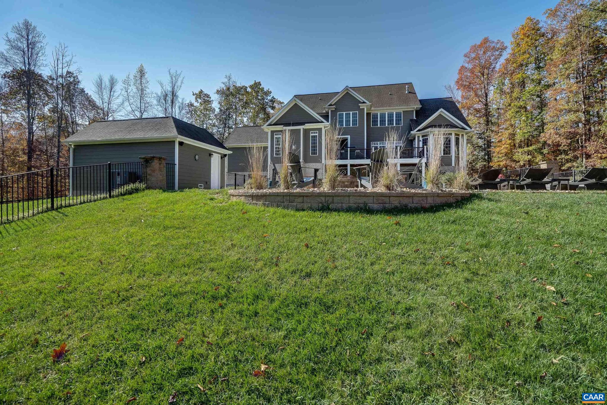 LAMBERT POINT - Residential