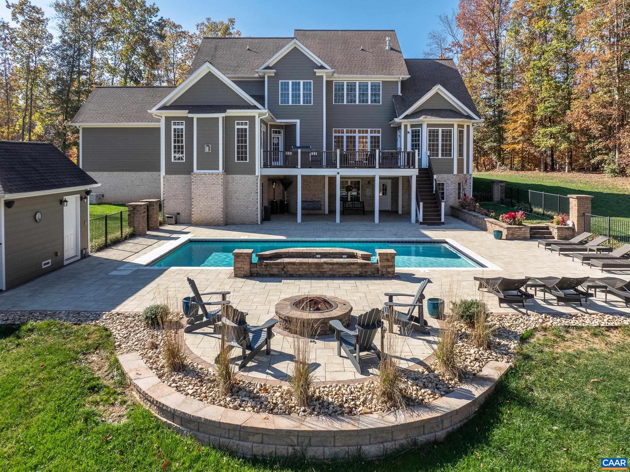 LAMBERT POINT - Residential