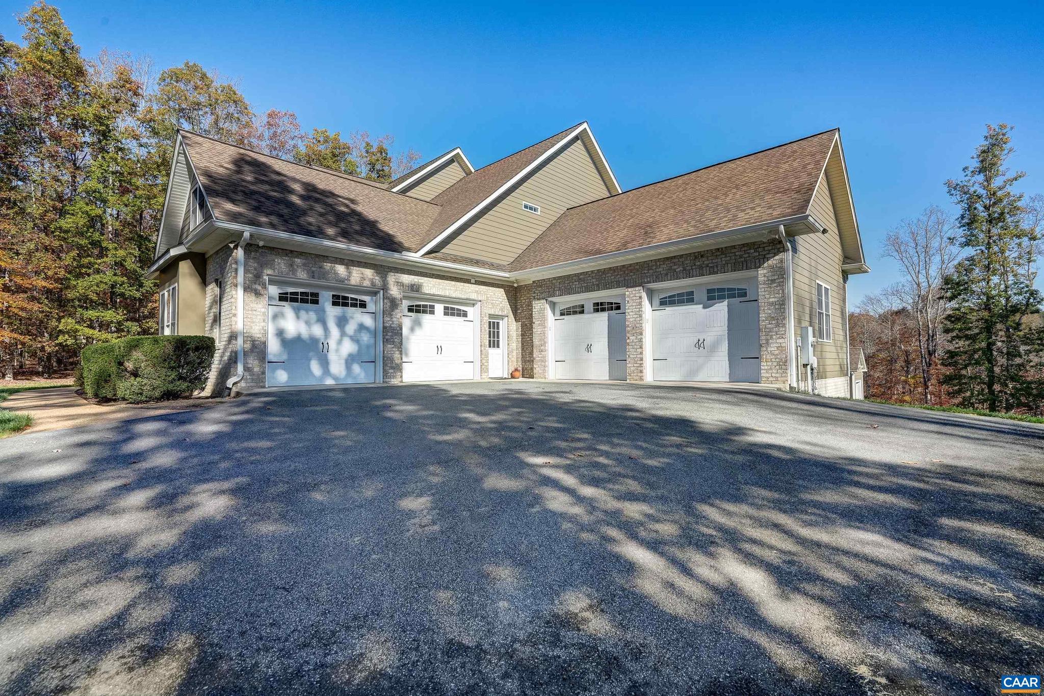 LAMBERT POINT - Residential