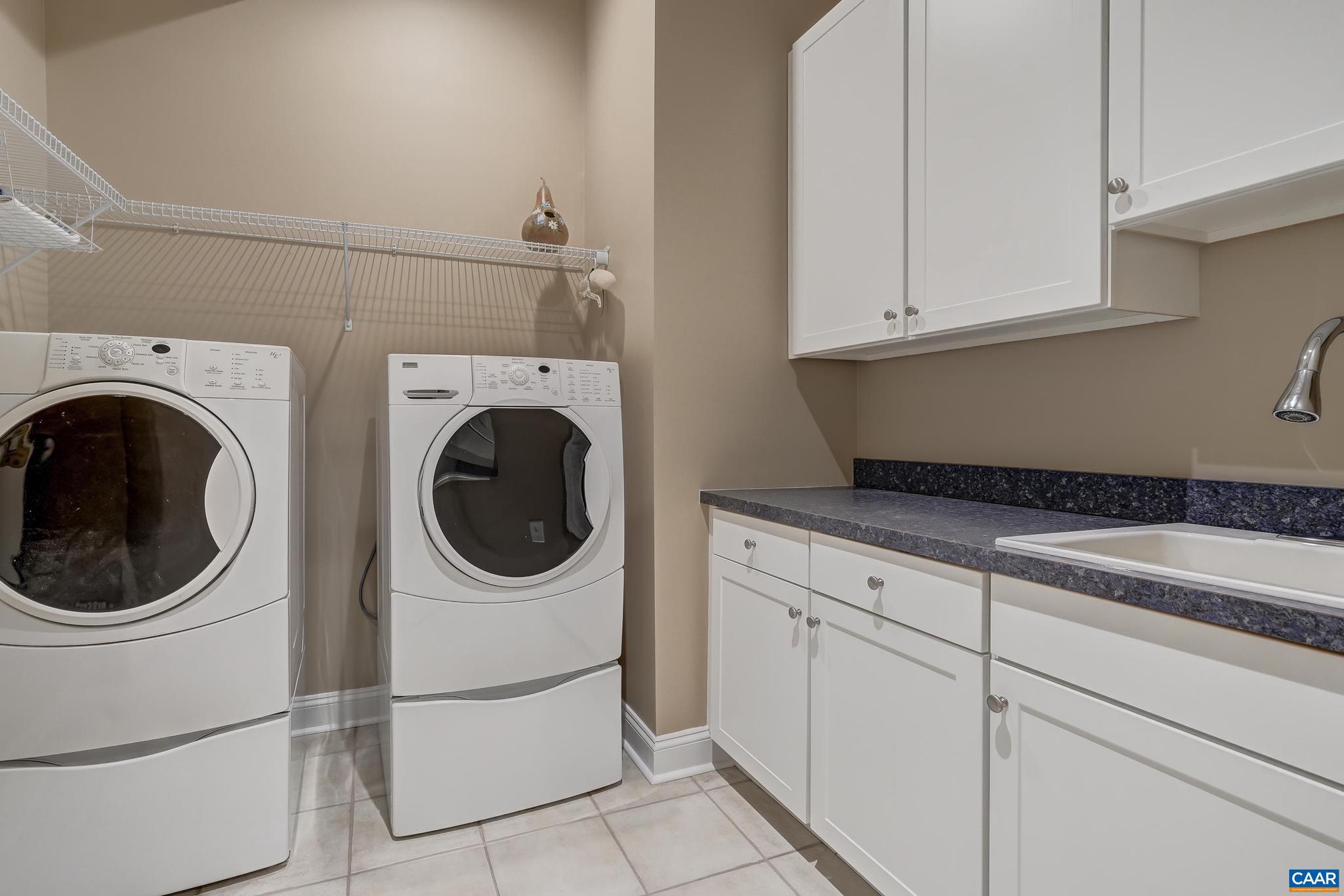 LAMBERT POINT - Residential