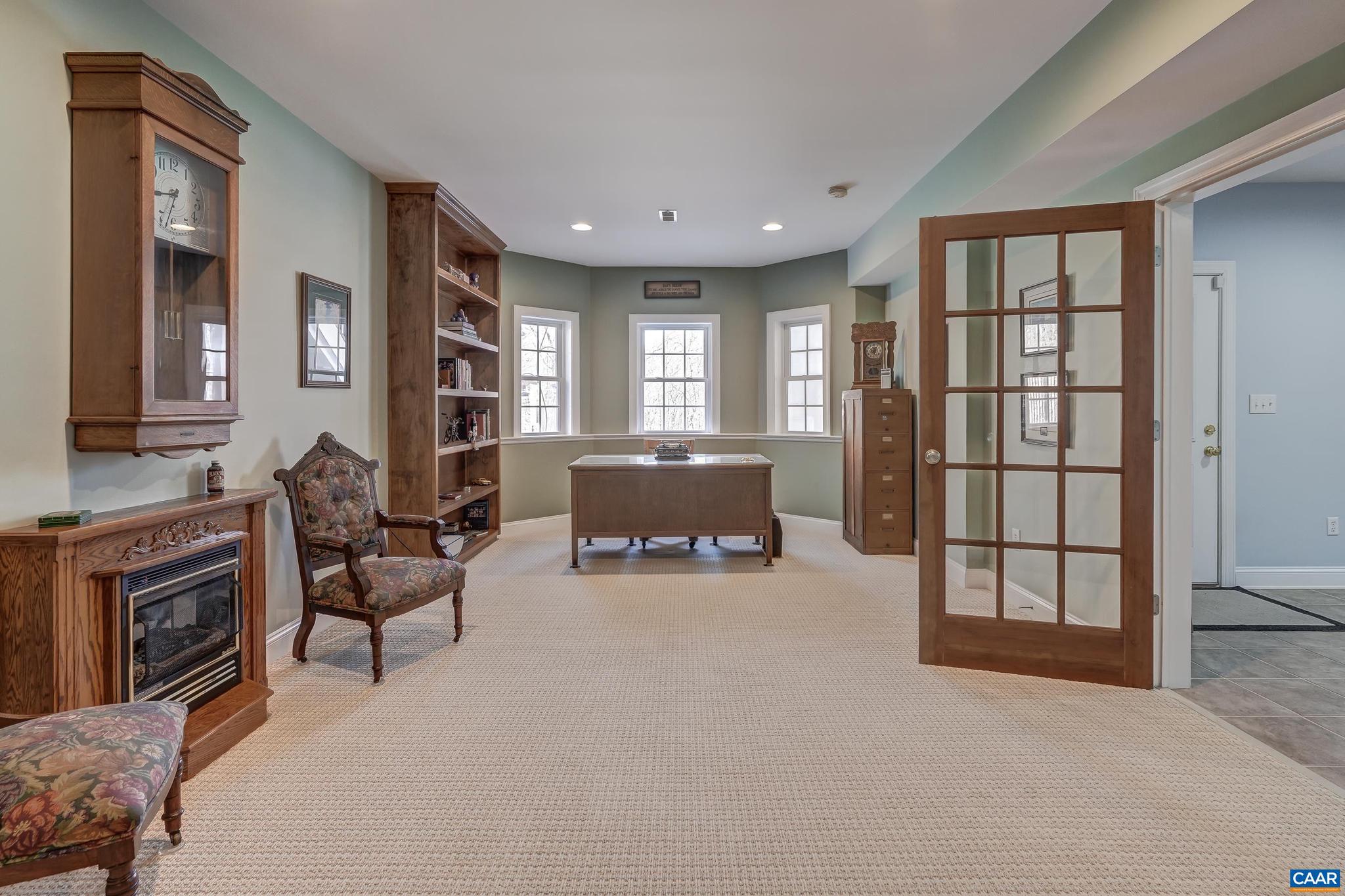 LAMBERT POINT - Residential