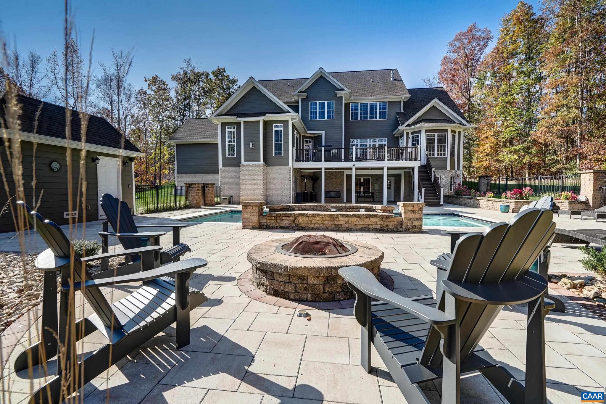 LAMBERT POINT - Residential