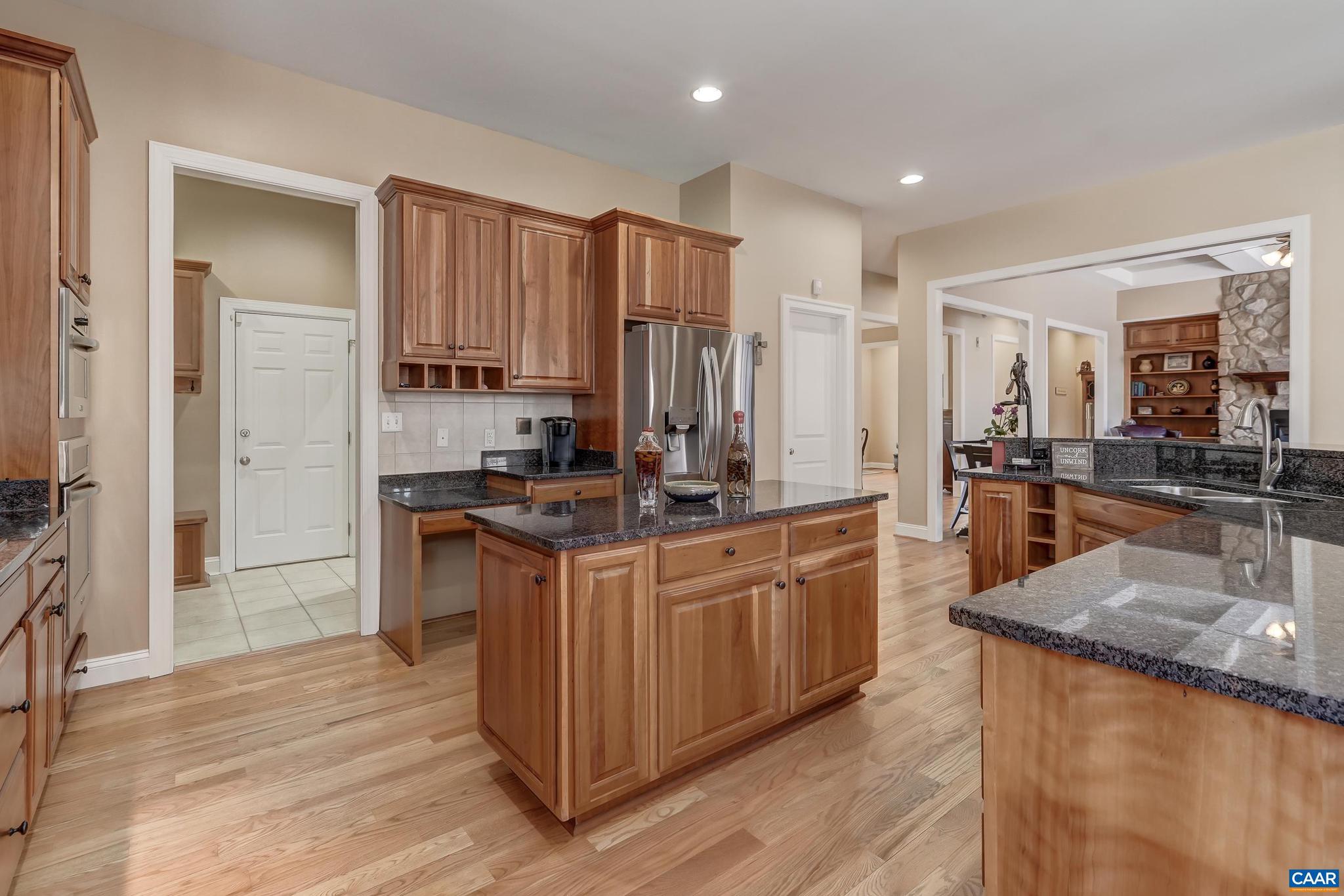 LAMBERT POINT - Residential