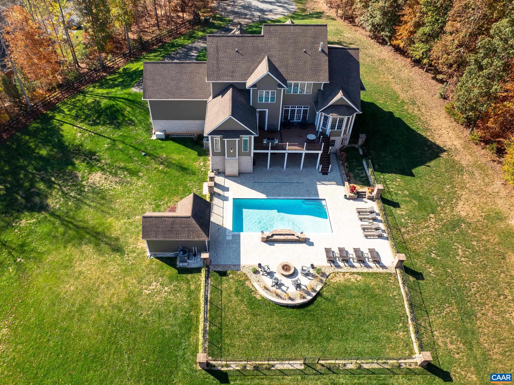 LAMBERT POINT - Residential