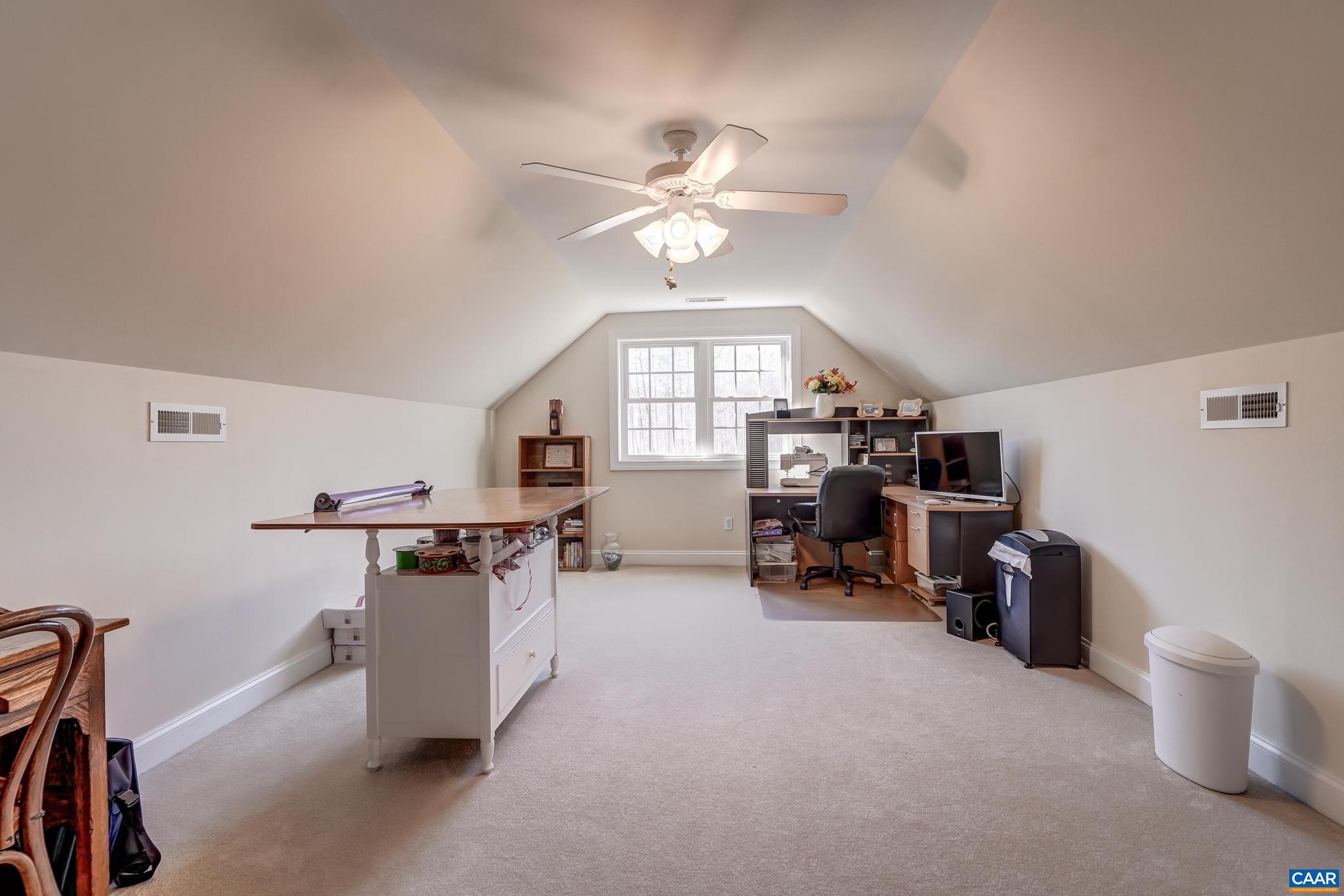 LAMBERT POINT - Residential