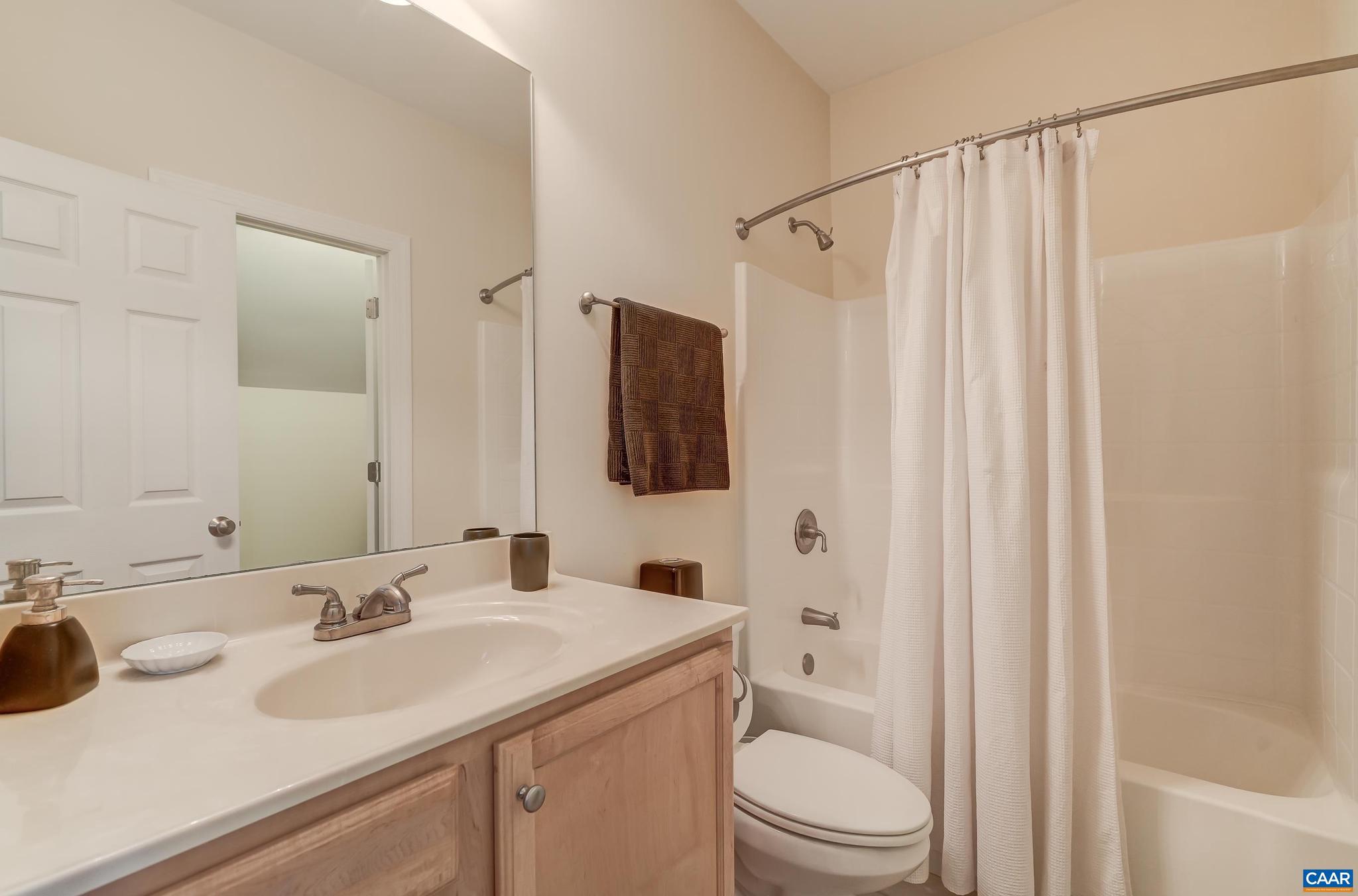 LAMBERT POINT - Residential