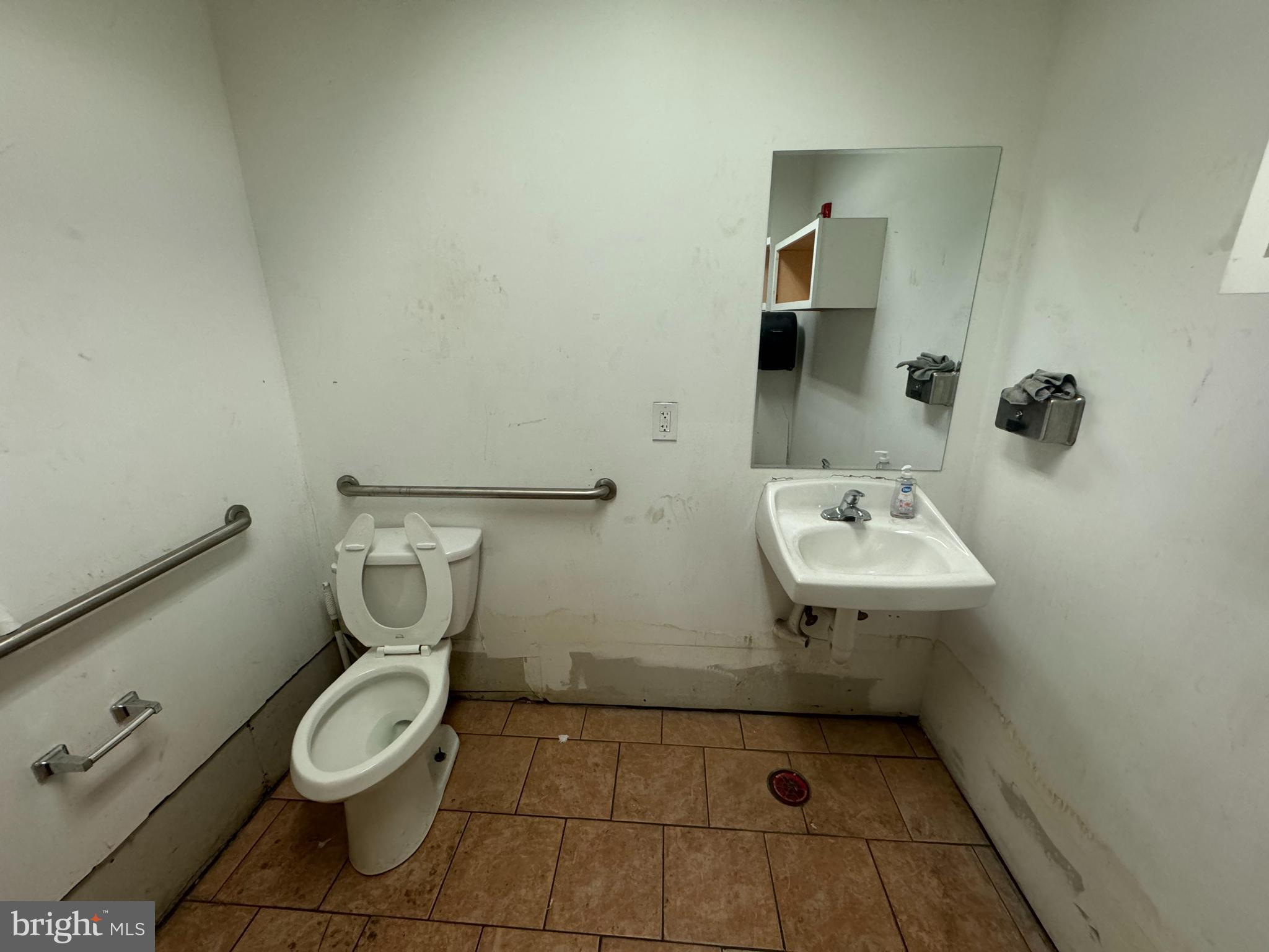 NONE AVAILABLE - Commercial Lease