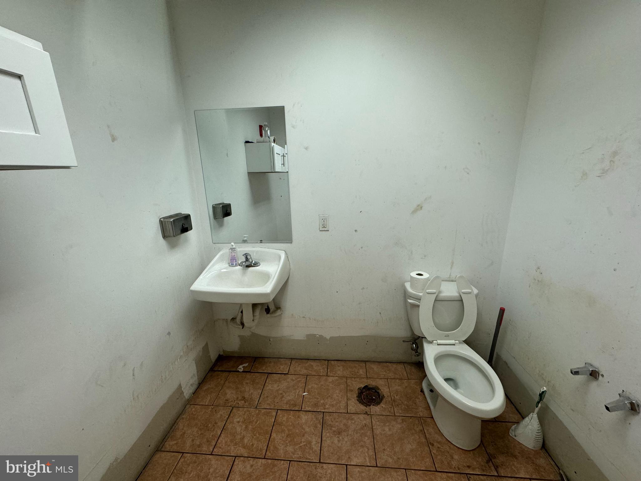 NONE AVAILABLE - Commercial Lease