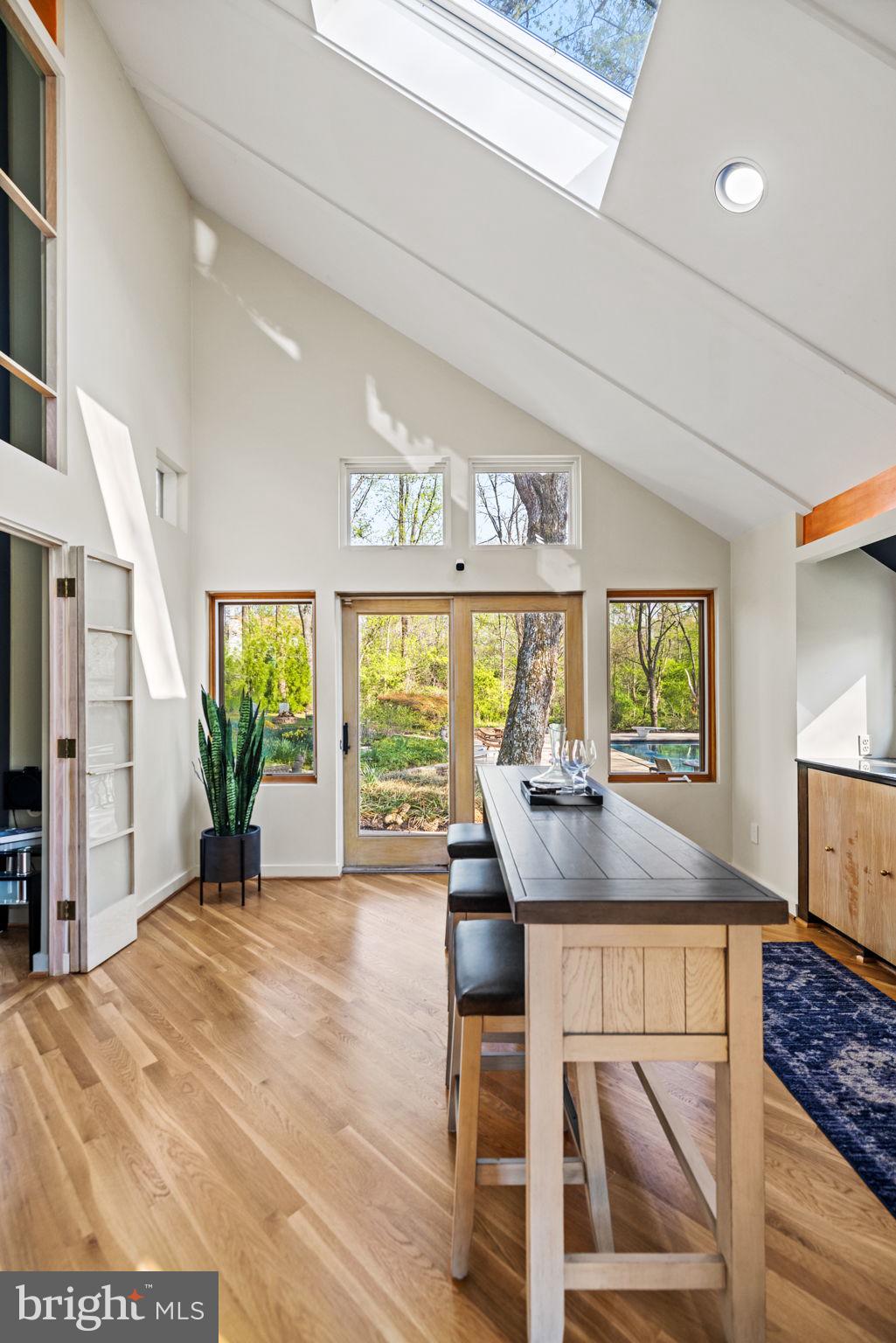 POTOMAC STATION - Residential