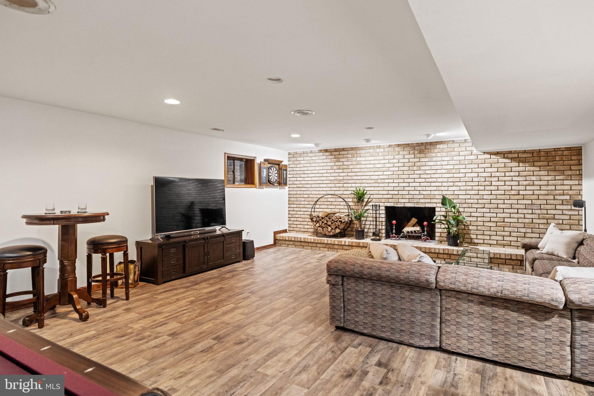 POTOMAC STATION - Residential